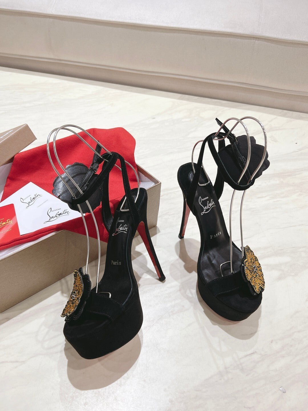 Dragons Bags - Best High-End Brands in One Place - AFFORDABLE LUXURY HEELS - 8149