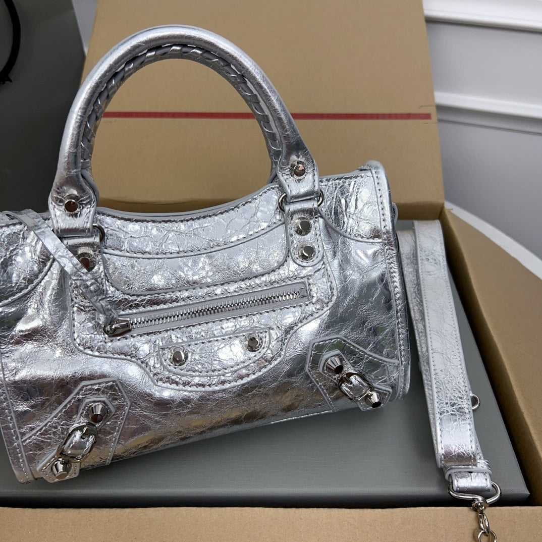new-luxury-designer-bags-nm24039