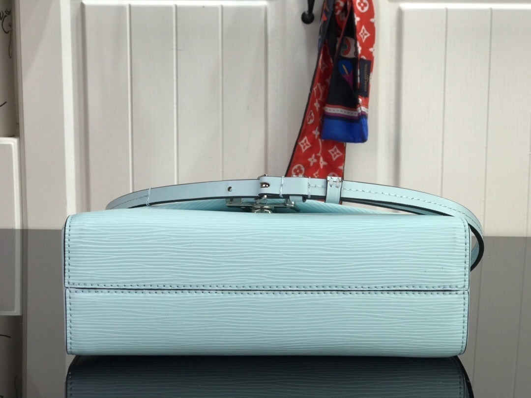 new-luxury-designer-bags-nm22070