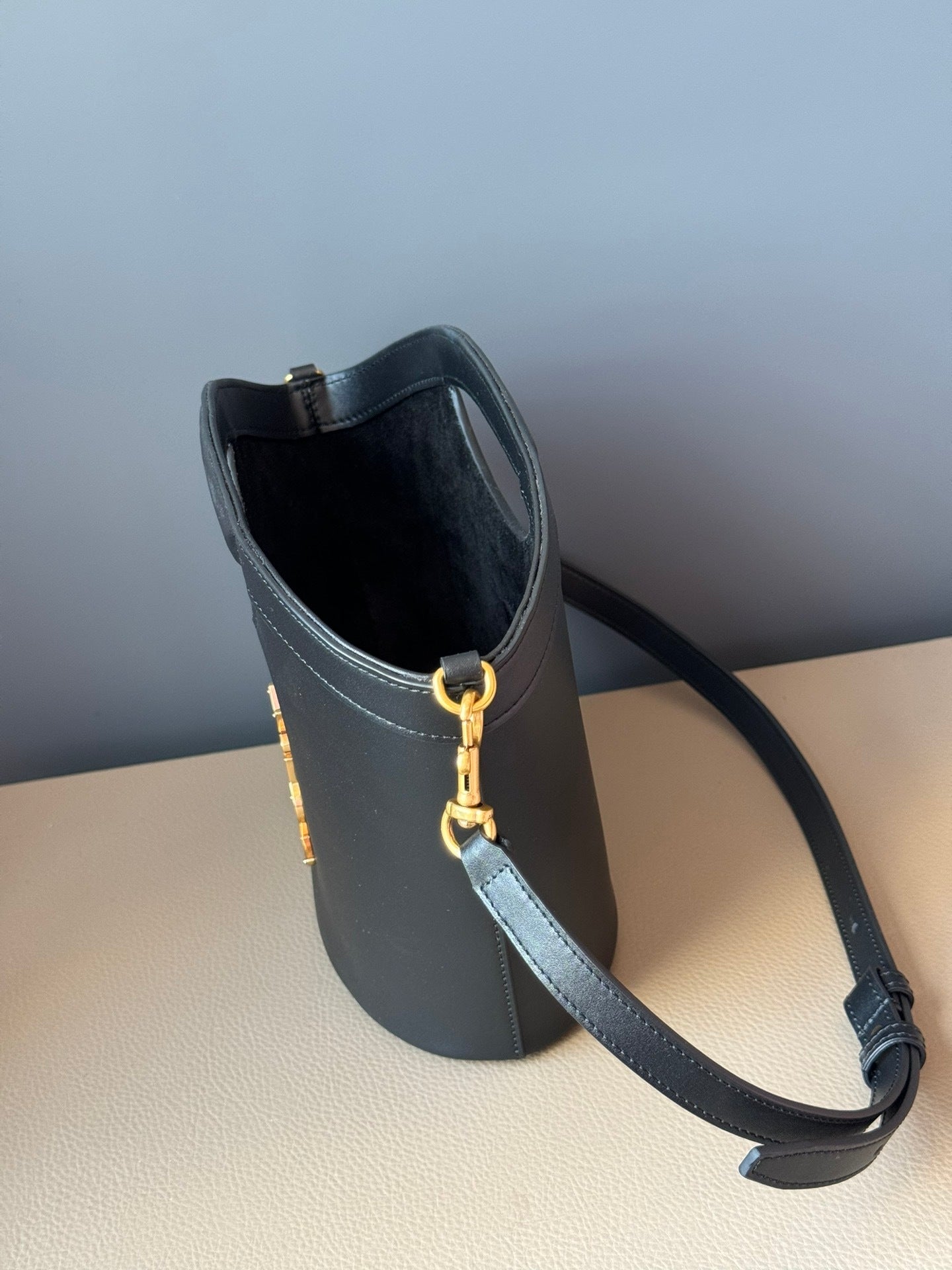 Dragons Bags - Best High-End Brands in One Place - AFFORDABLE LUXURY BAGS - 6013