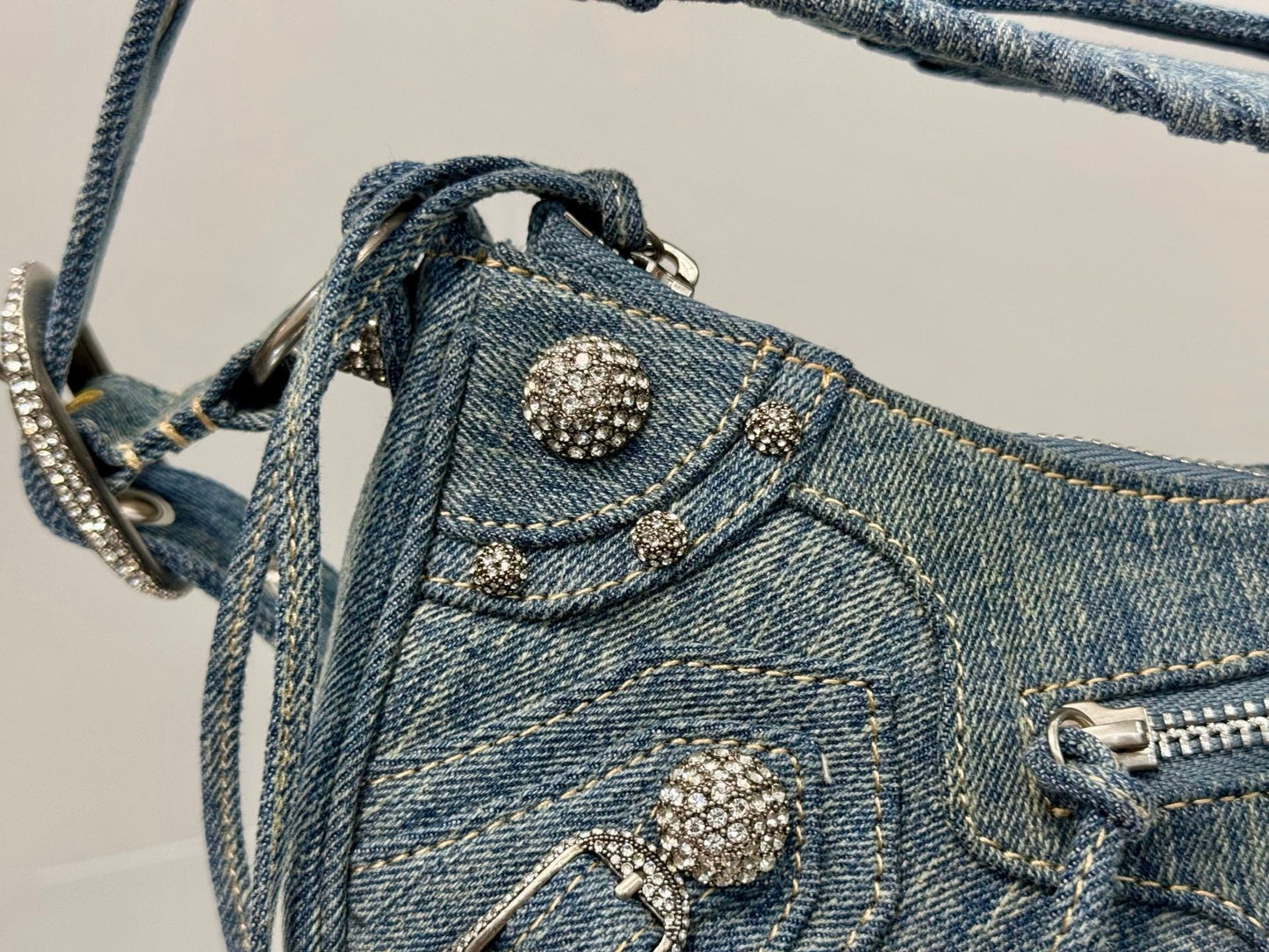 new-designer-premium-bags-nm24427