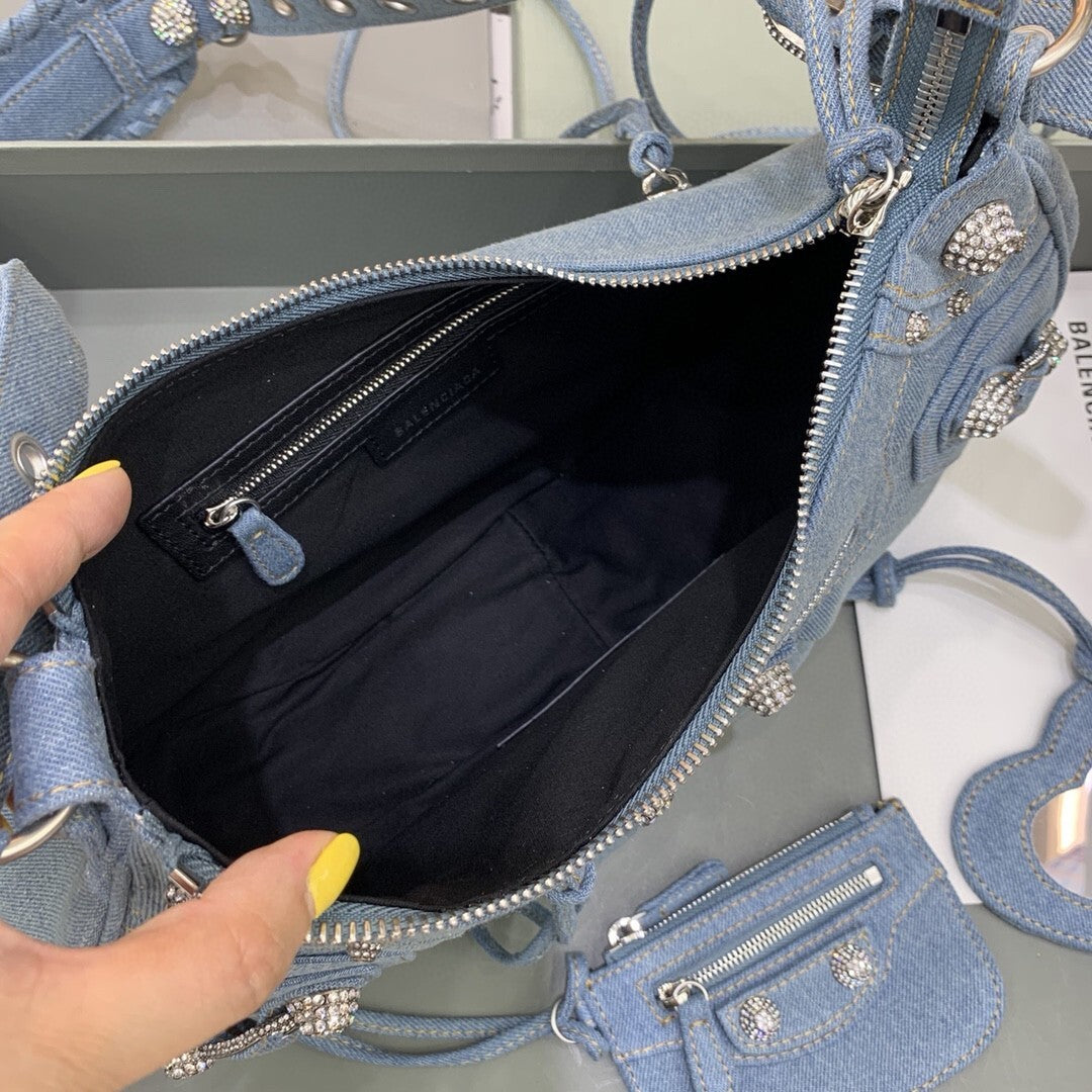 new-luxury-designer-bags-nm24796