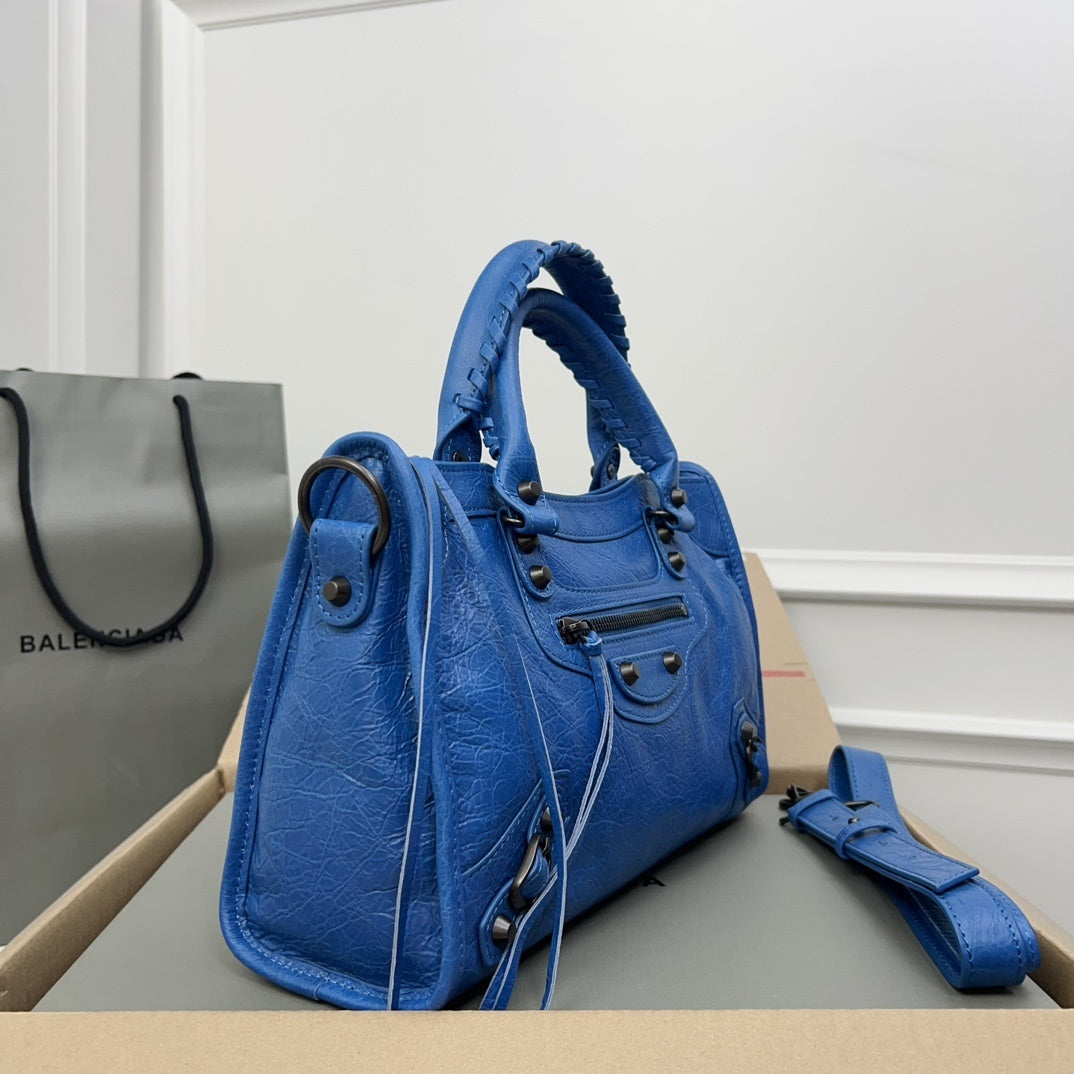 new-designer-premium-bags-nm24019