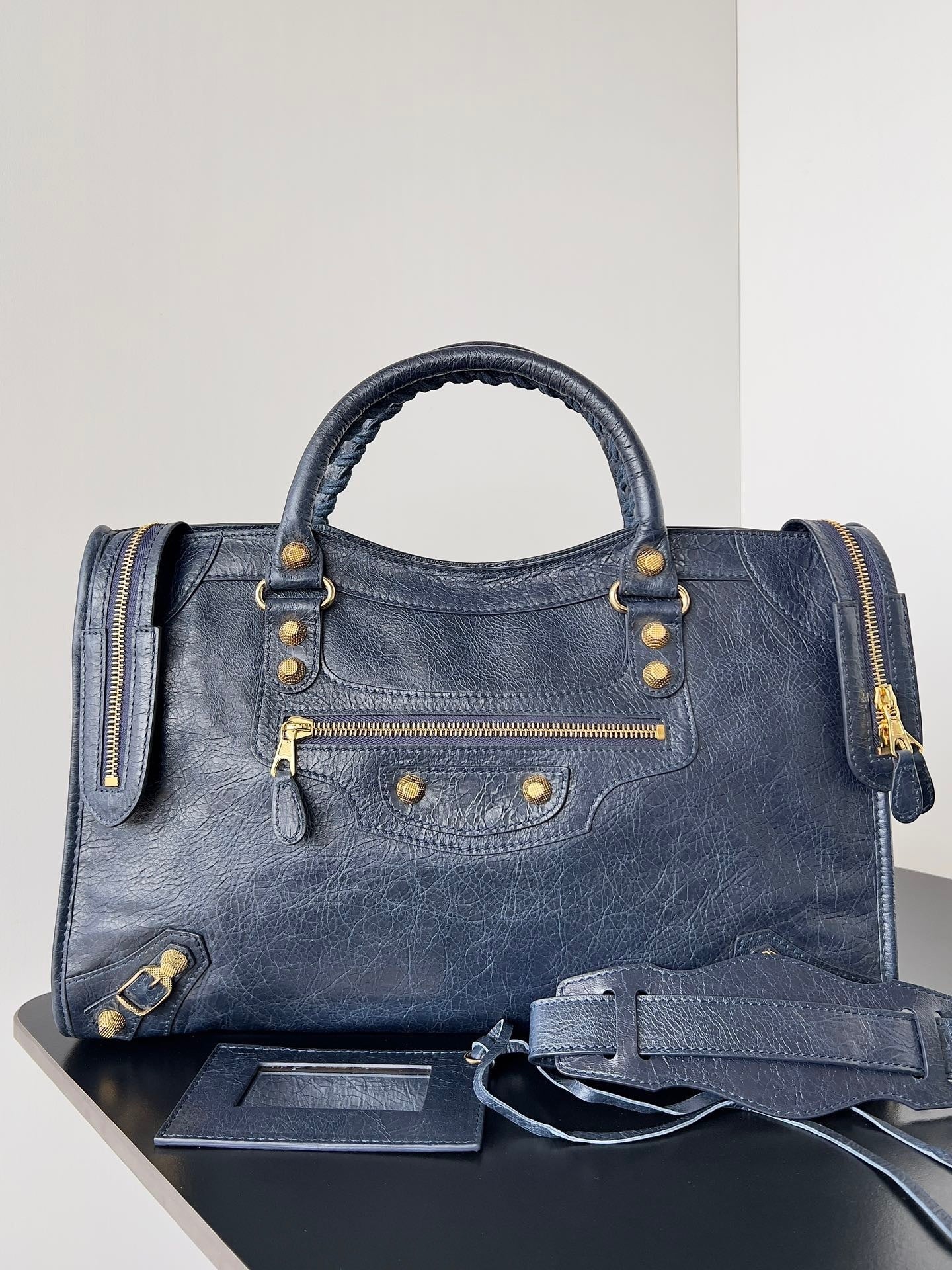 new-luxury-designer-bags-nm24817