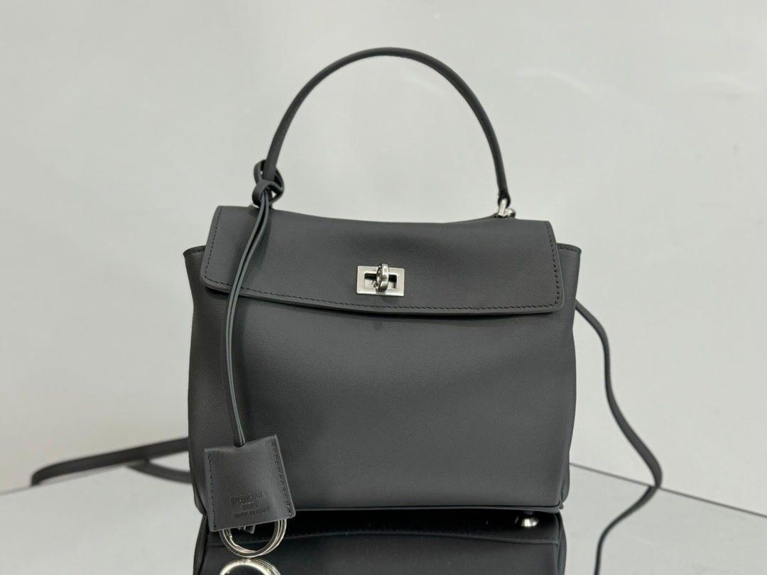new-designer-premium-bags-nm24563