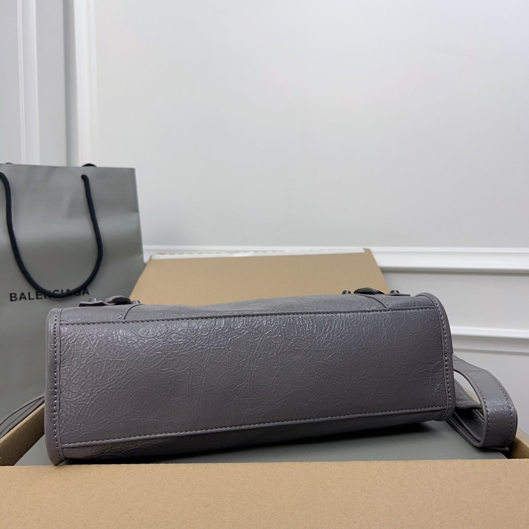 new-designer-premium-bags-nm24022