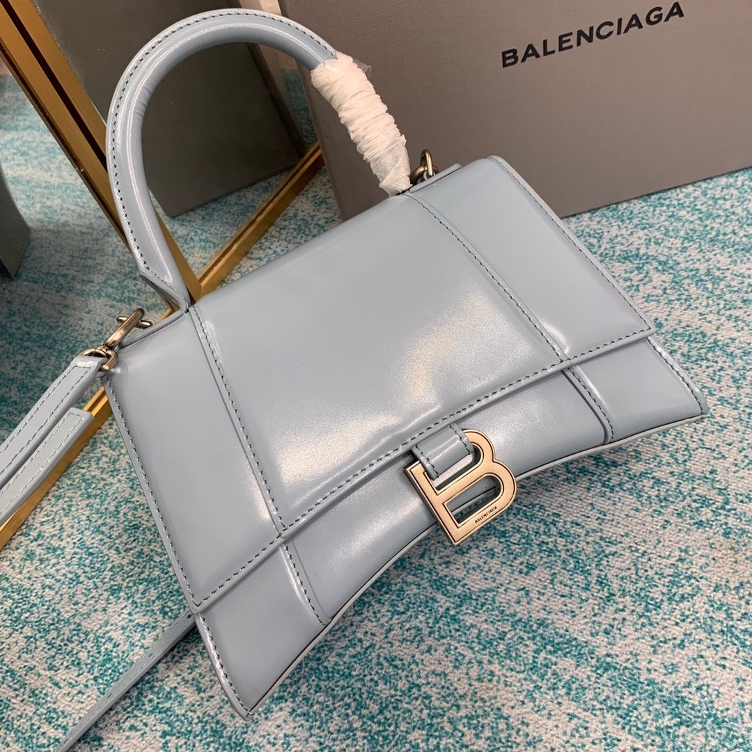 new-luxury-designer-bags-nm24084