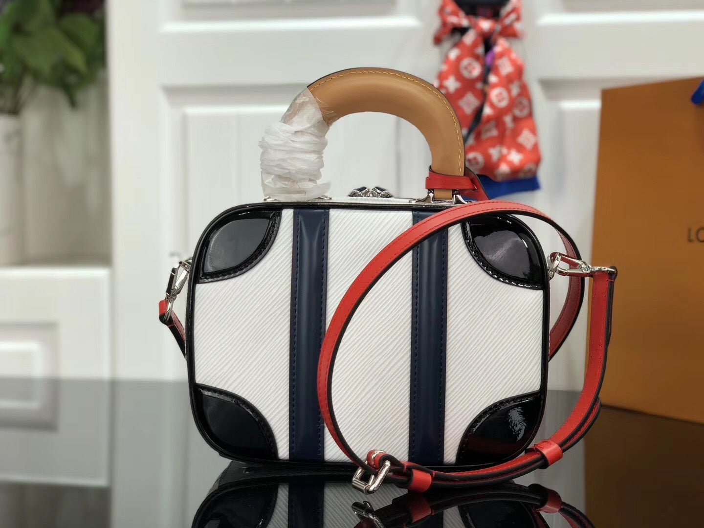 Dragons Bags - Premium Luxury Goods and Accessories - AFFORDABLE LUXURY BAGS - 3942