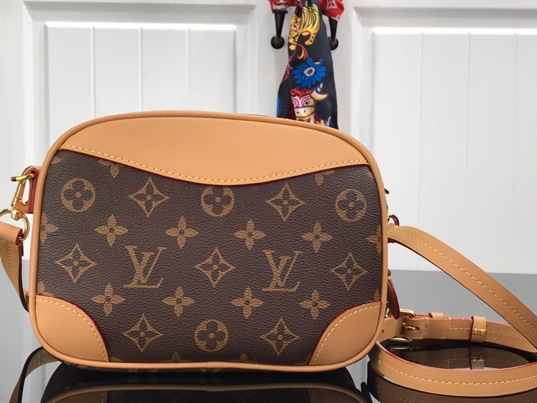 new-designer-premium-bags-nm22113