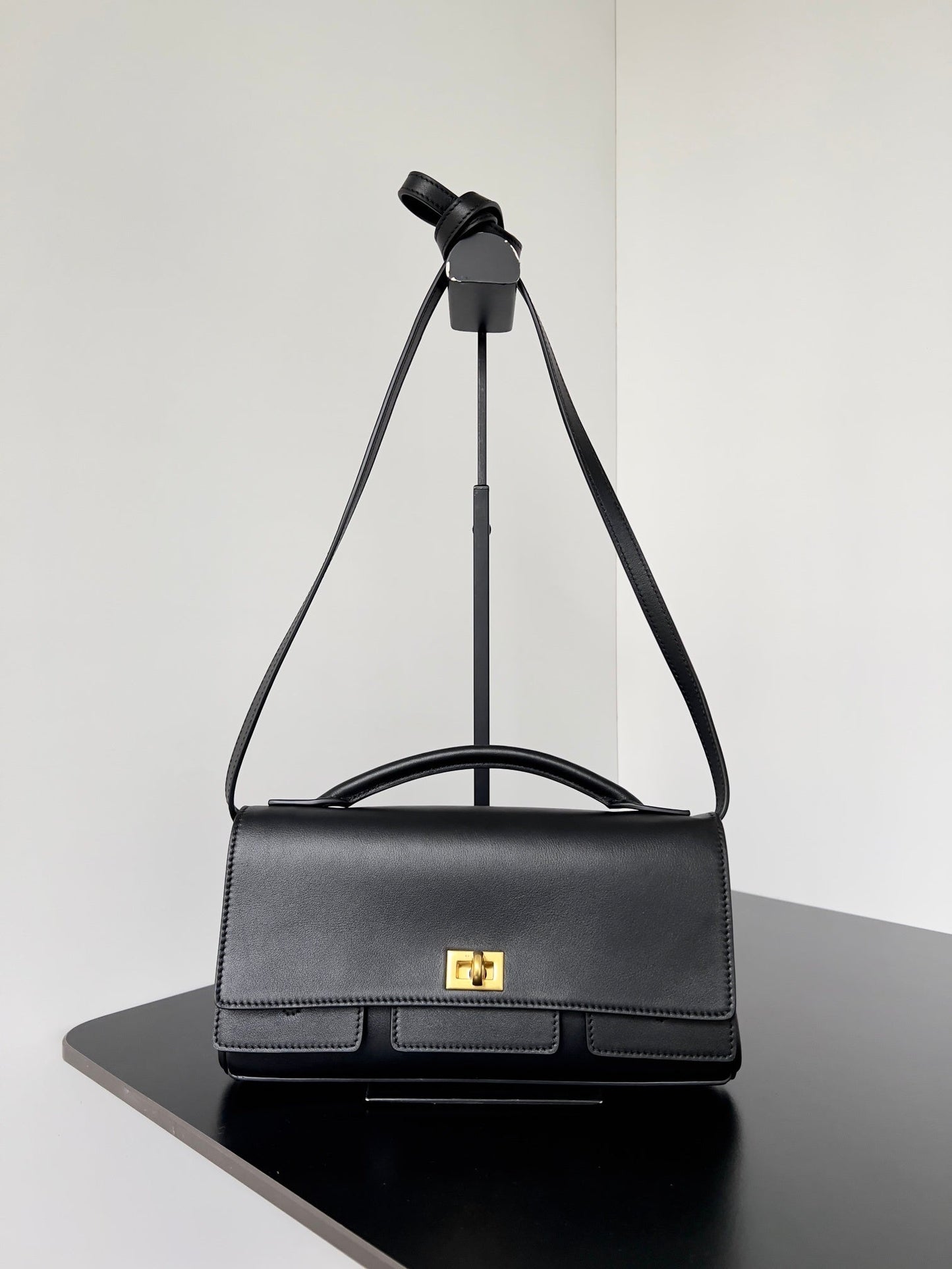 new-luxury-designer-bags-nm24075