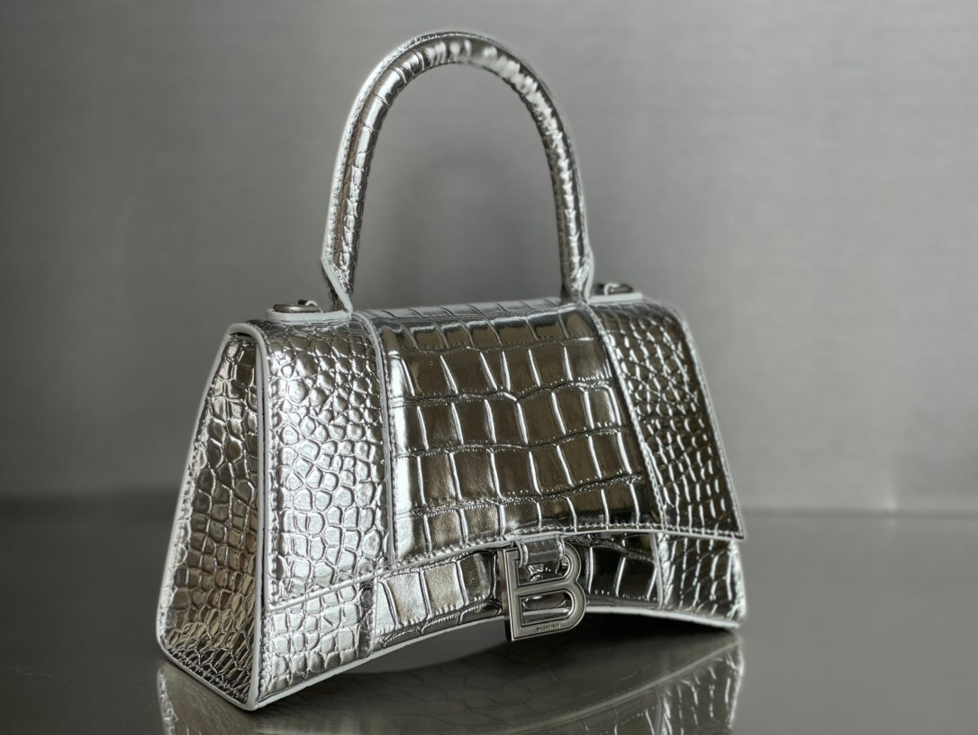 new-luxury-designer-bags-nm24874