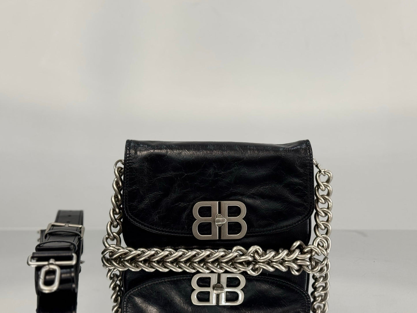 new-luxury-designer-bags-nm24371