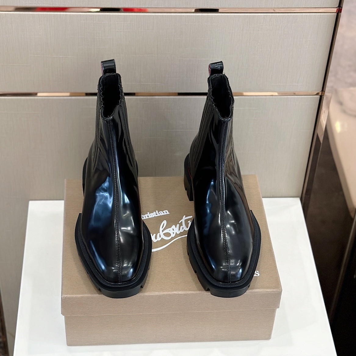 Dragons Bags - High-Quality Designer Products for You - AFFORDABLE LUXURY HEELS - 8023