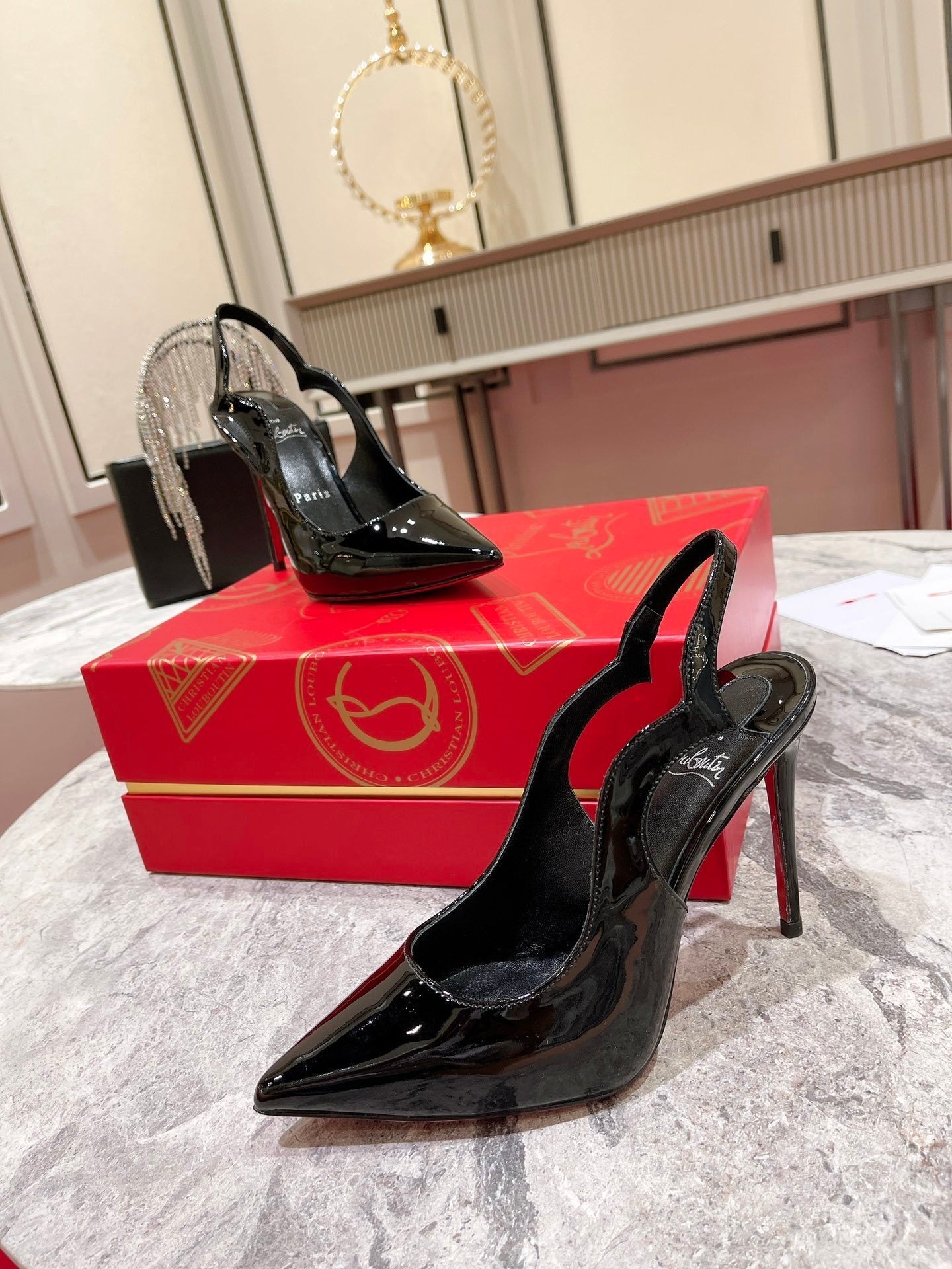 Dragons Bags - High-Quality Designer Products for You - AFFORDABLE LUXURY HEELS - 8183