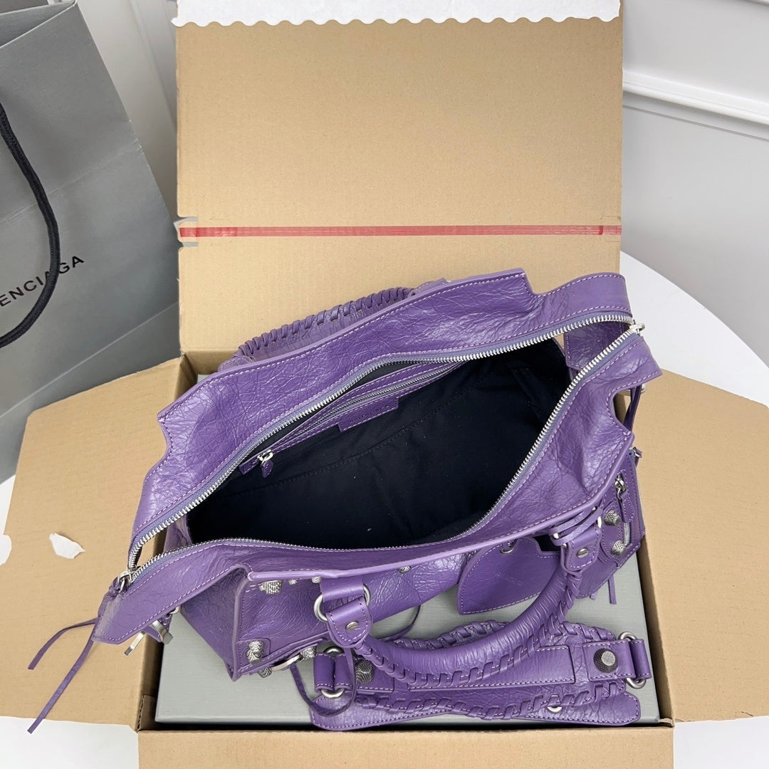 new-luxury-designer-bags-nm24278