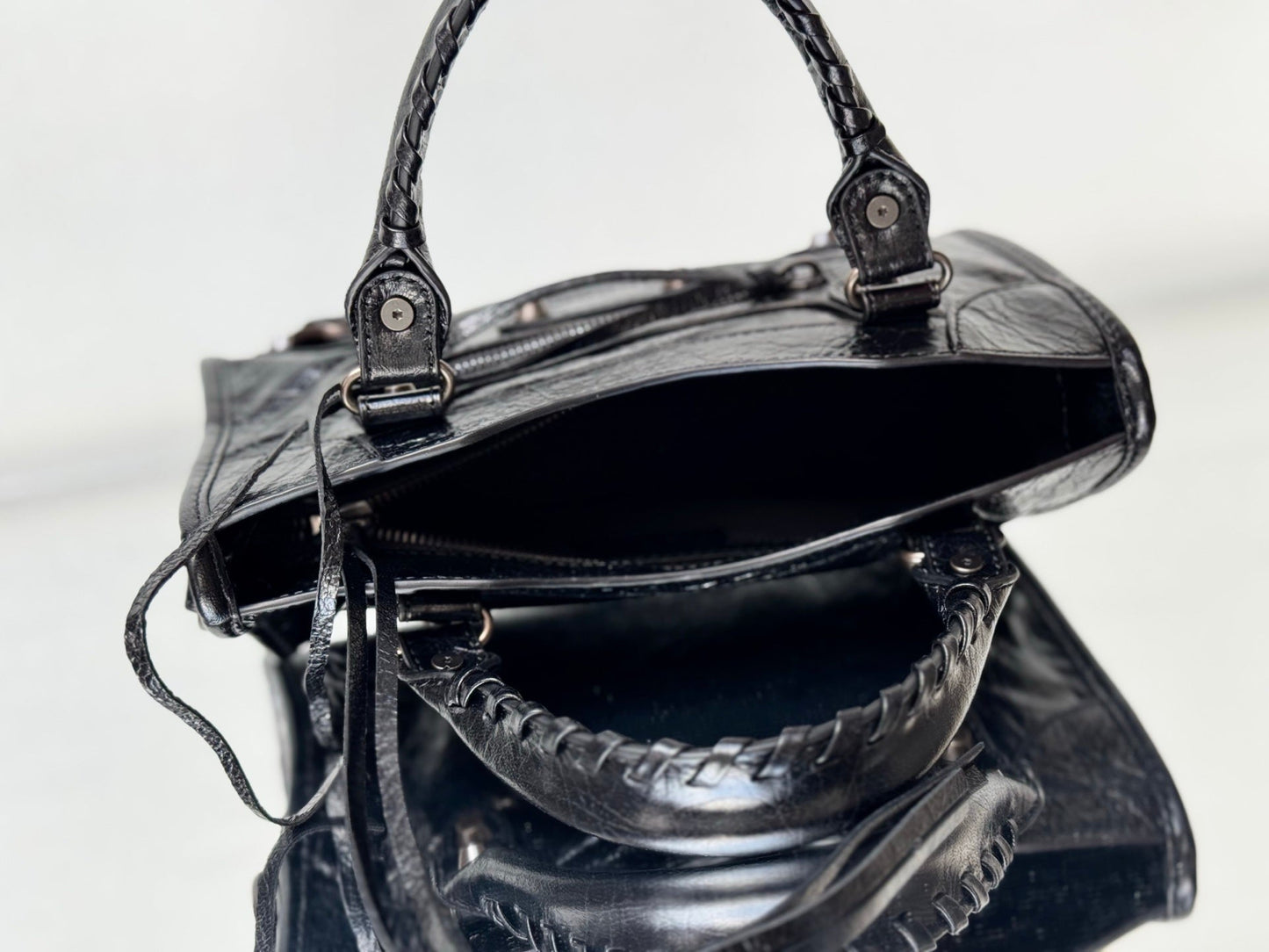 new-luxury-designer-bags-nm24701
