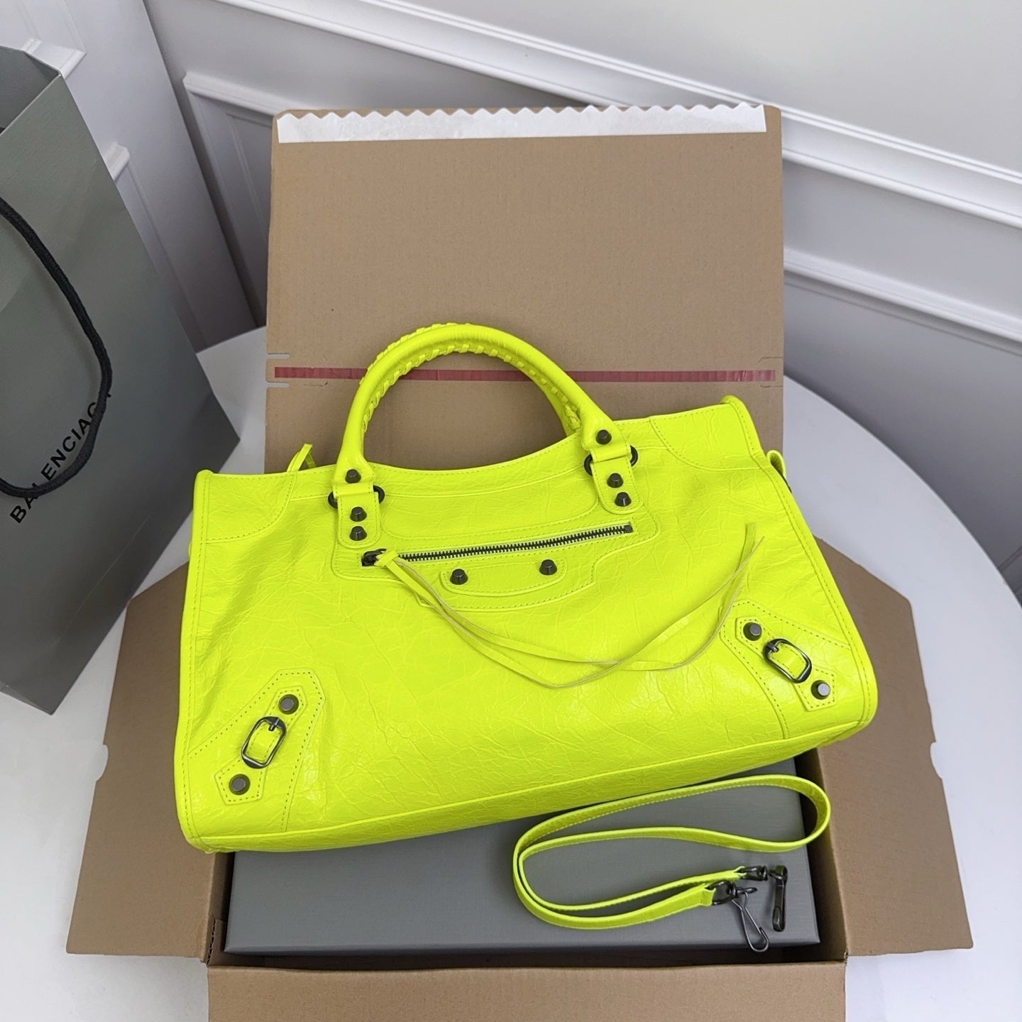 new-designer-premium-bags-nm24003