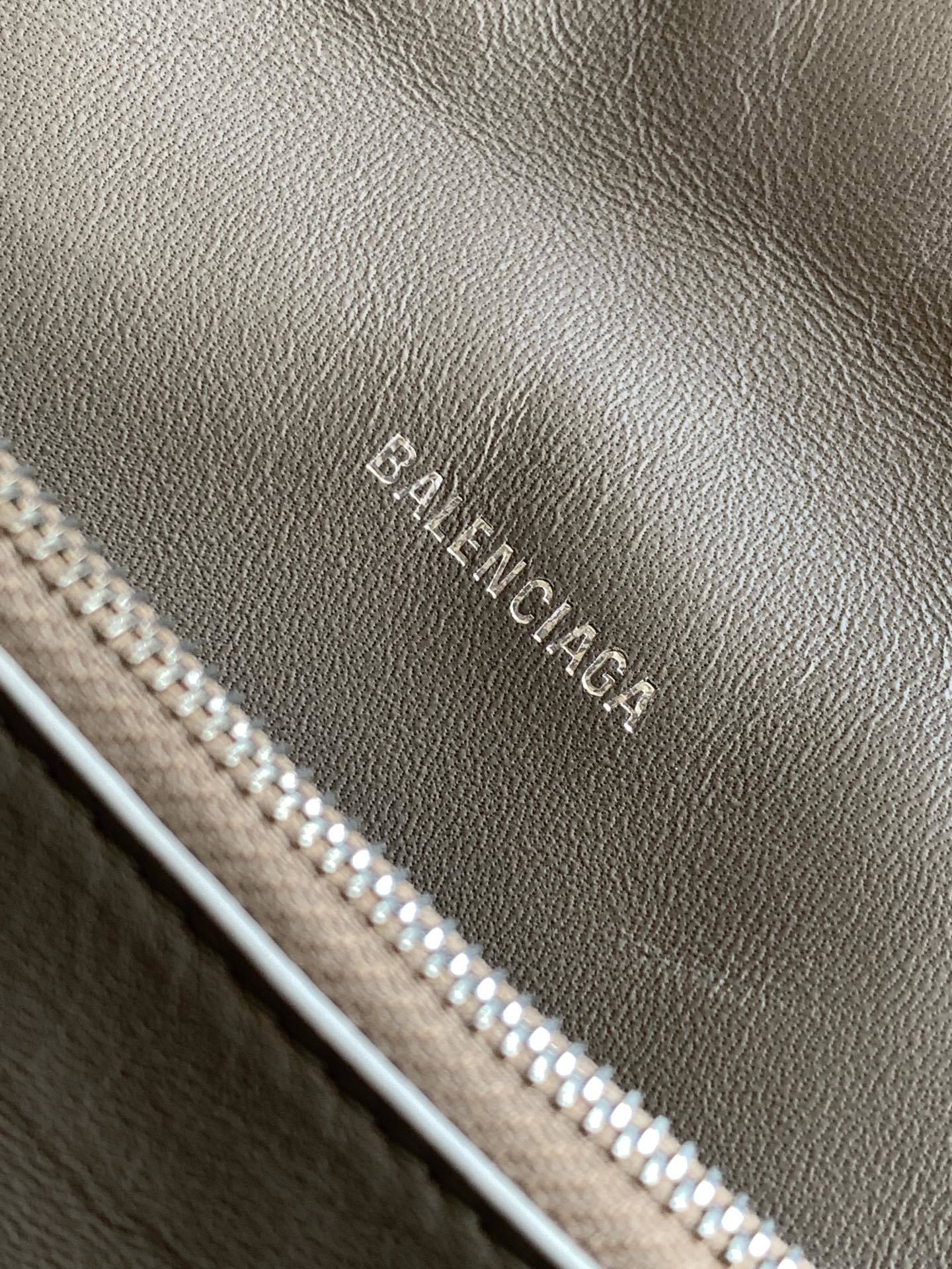 new-luxury-designer-bags-nm24194