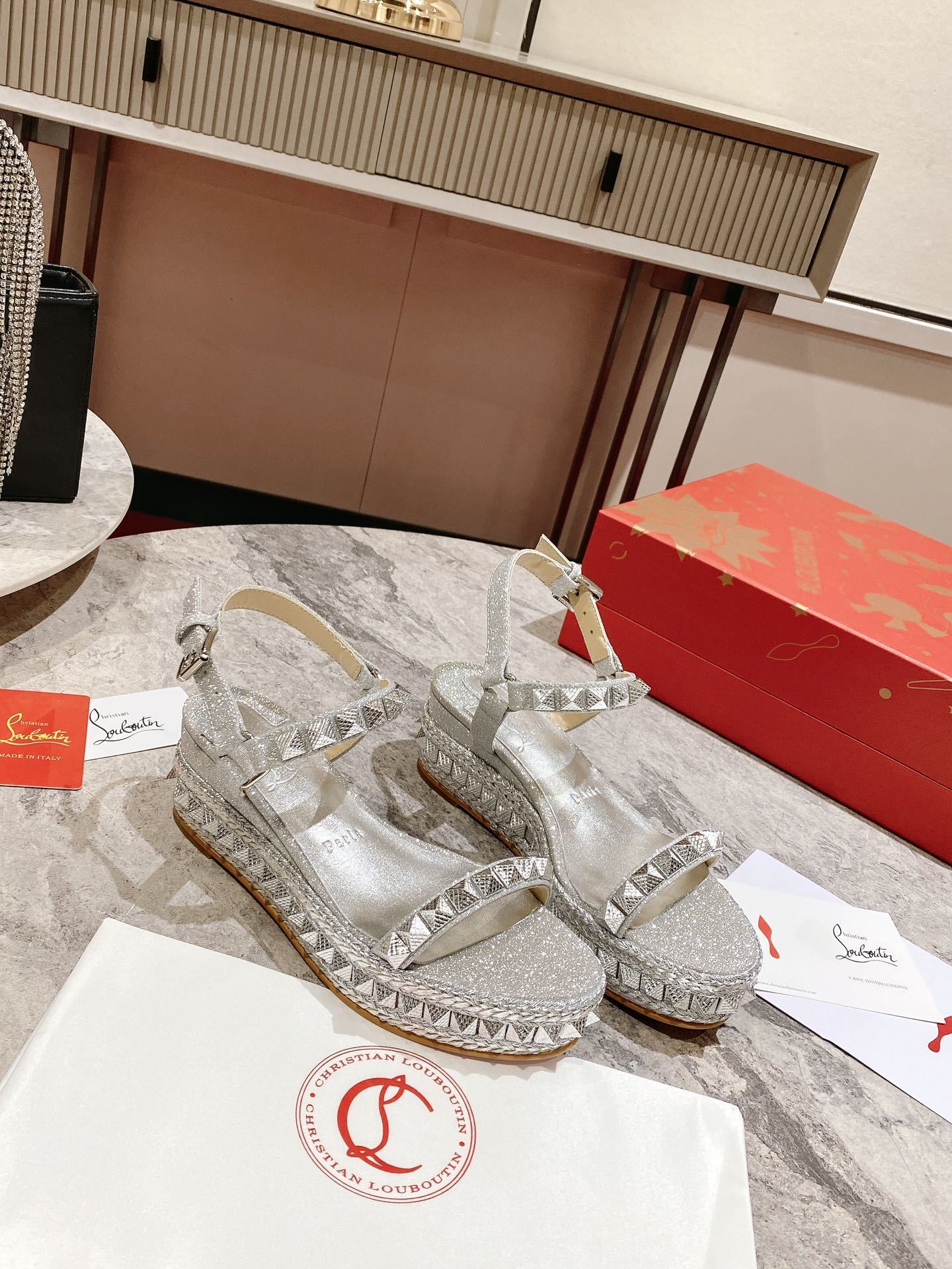 Dragons Bags - Best High-End Brands in One Place - AFFORDABLE LUXURY HEELS - 8317