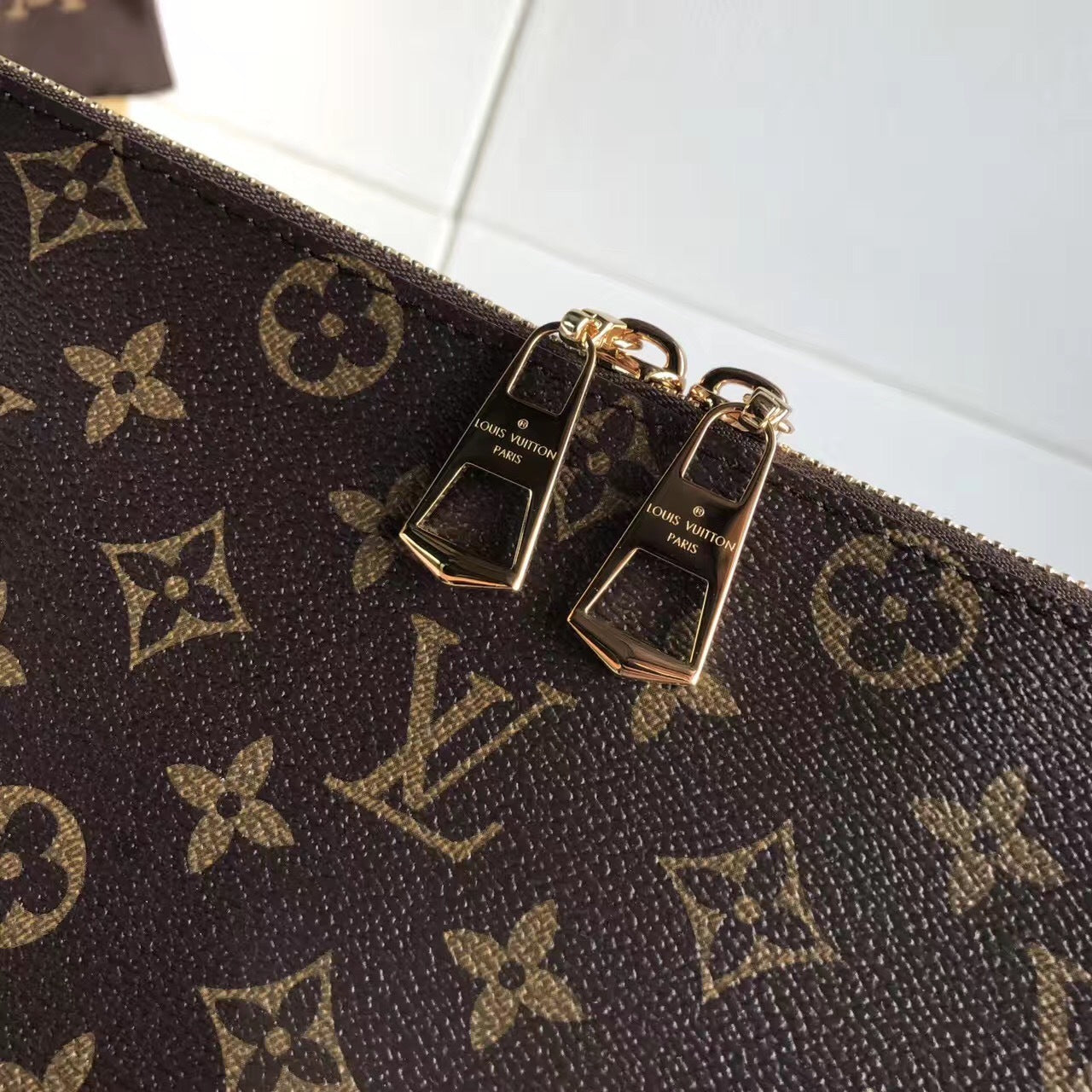 Dragons Bags - Best High-End Brands in One Place - AFFORDABLE LUXURY BAGS - 3481
