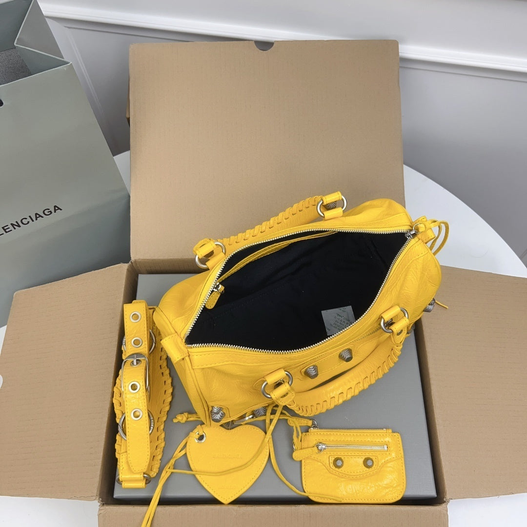 new-designer-premium-bags-nm24296