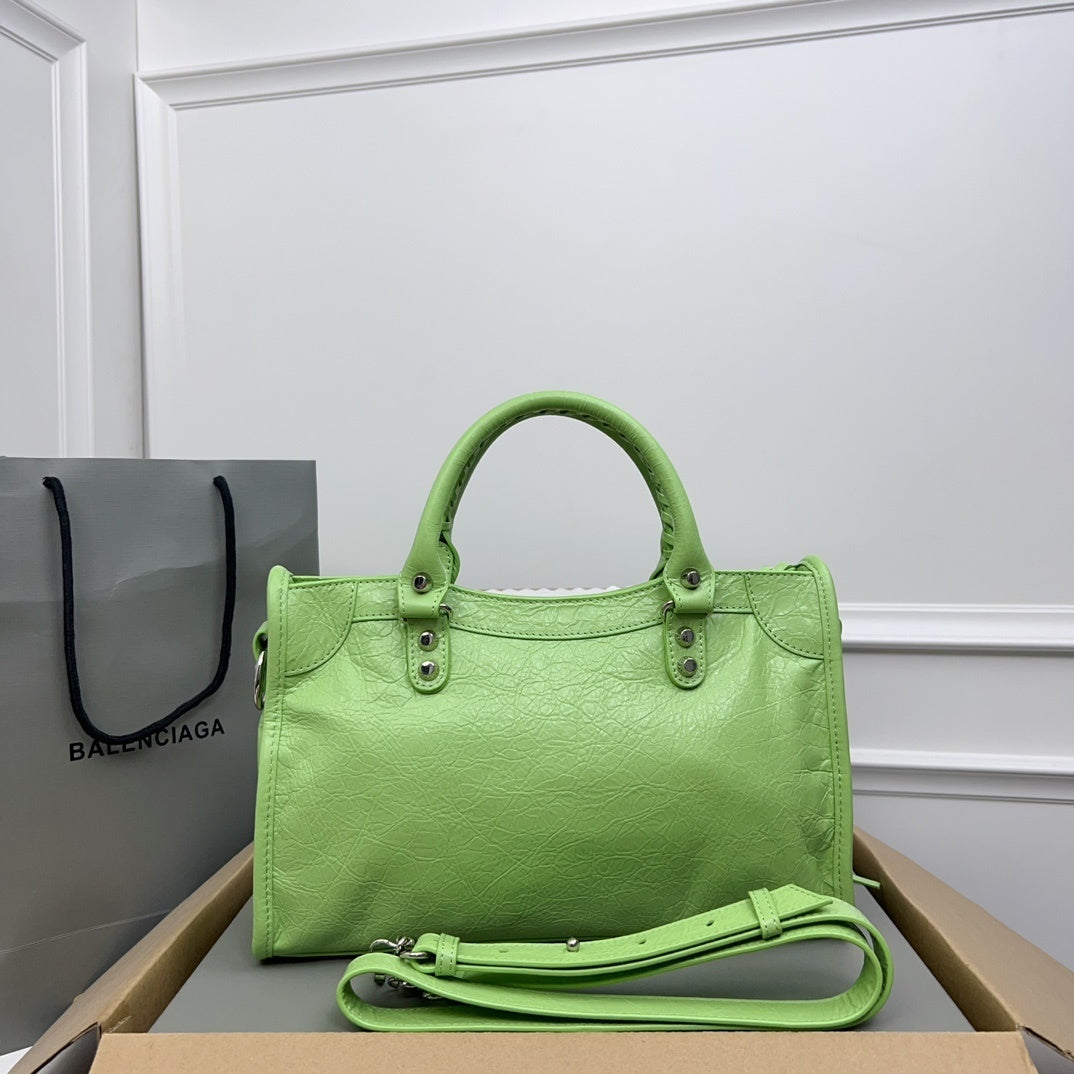 new-designer-premium-bags-nm24025