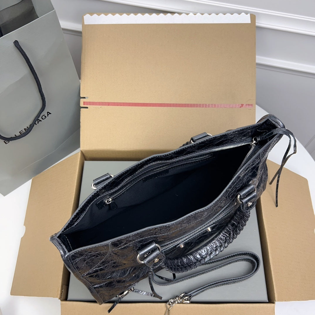 new-designer-premium-bags-nm24016