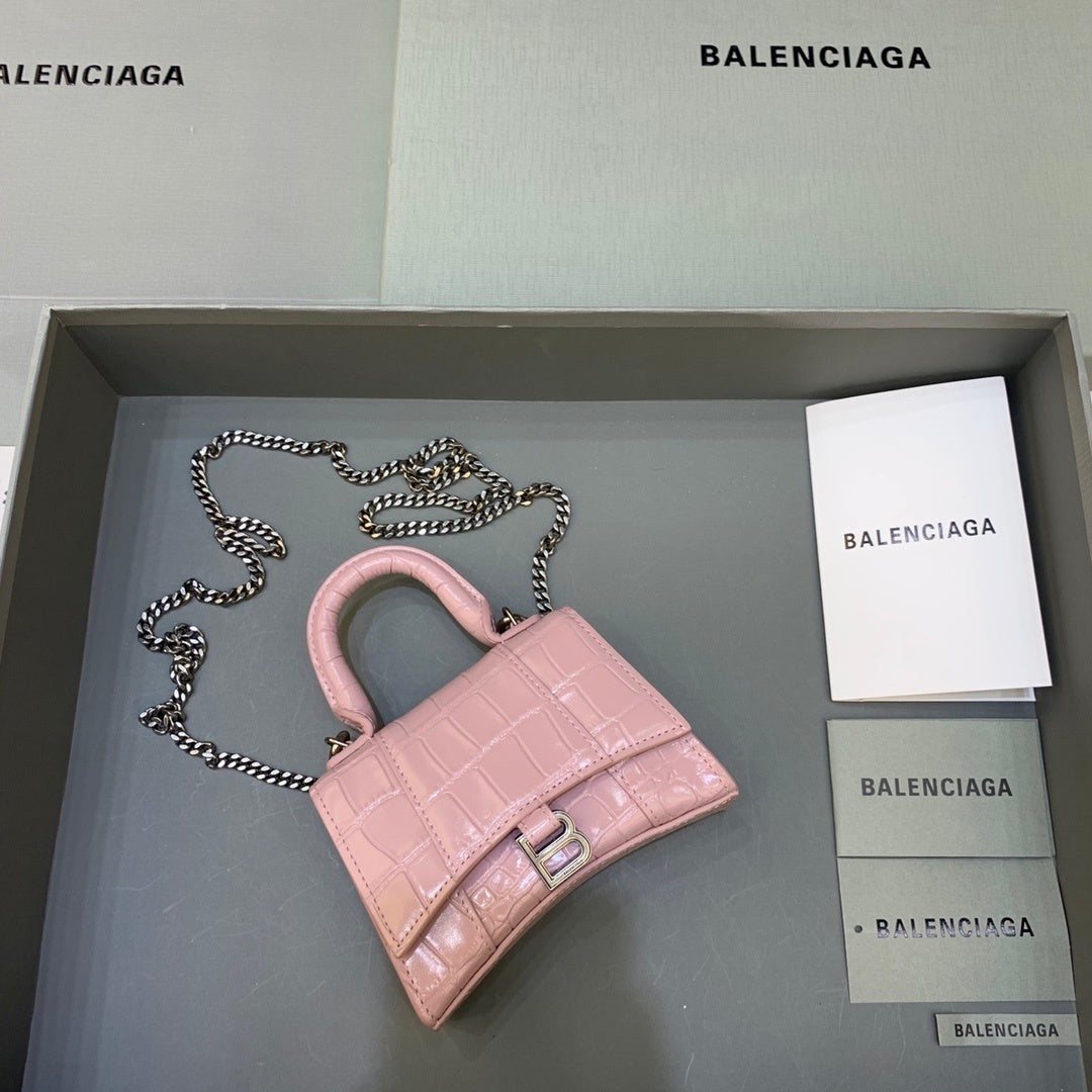 new-luxury-designer-bags-nm25072