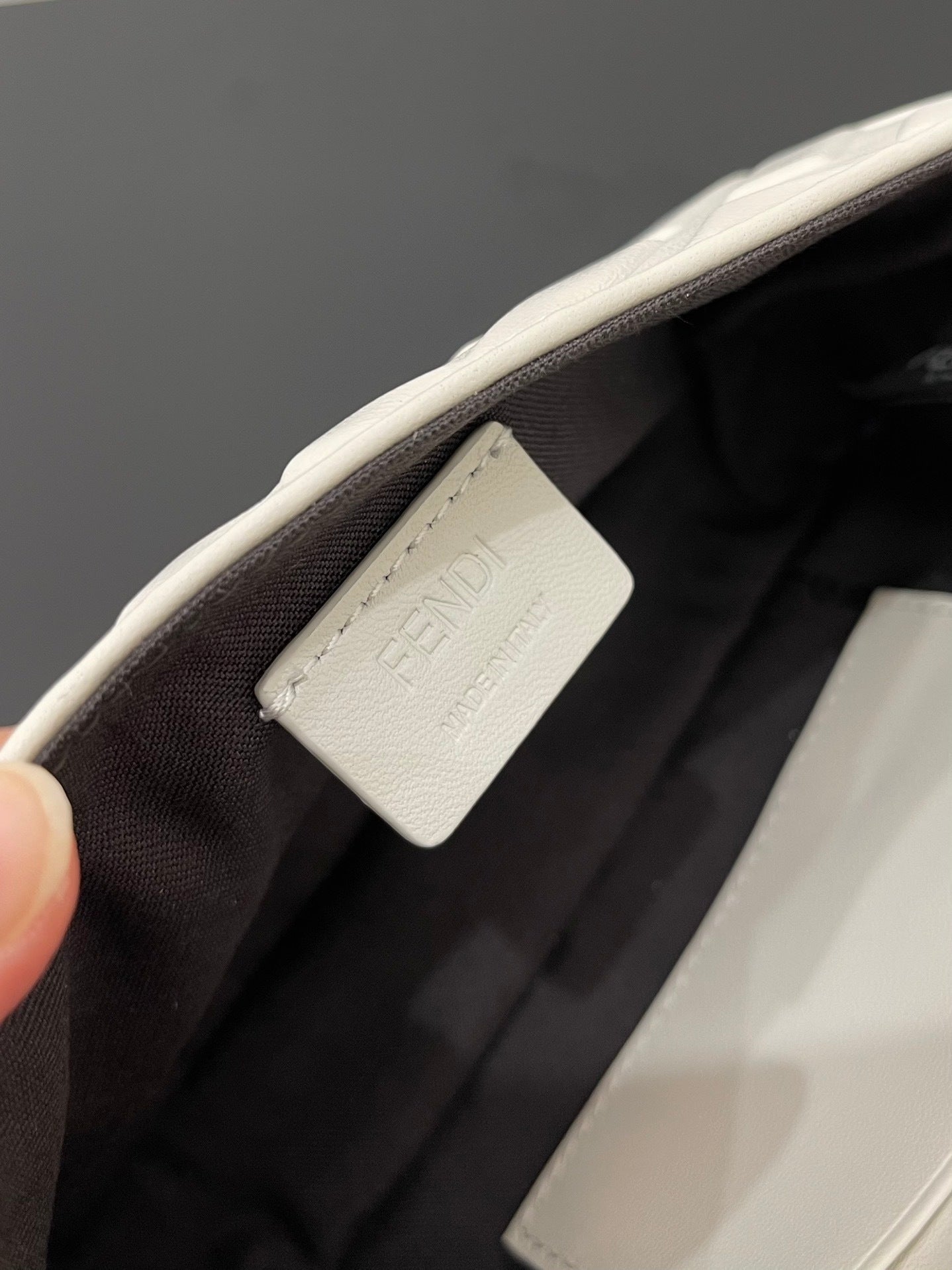 Dragons Bags - High-Quality Designer Products for You - AFFORDABLE LUXURY BAGS - 19186