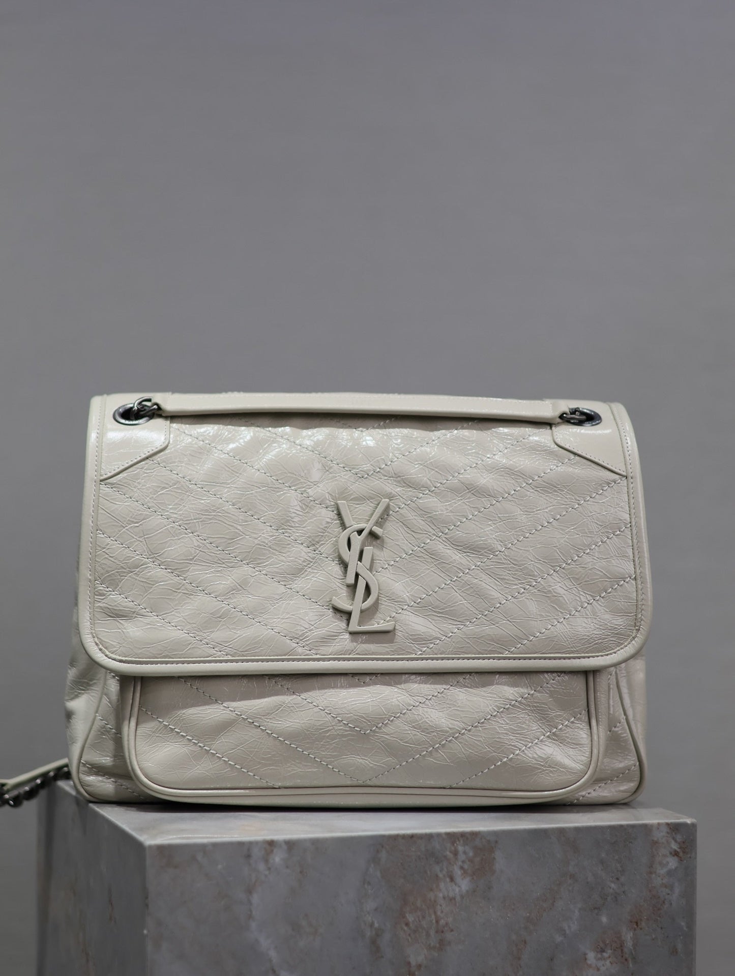 Dragons Bags - High-Quality Designer Products for You - AFFORDABLE LUXURY BAGS - 5983