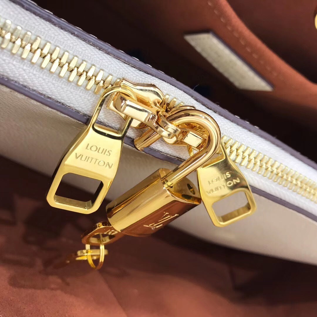 new-luxury-designer-bags-nm21819