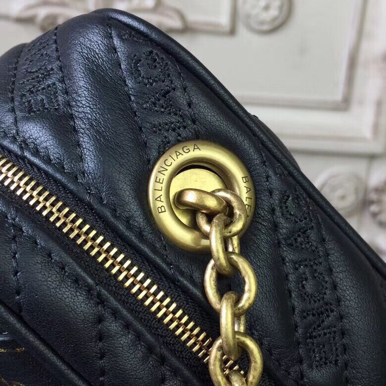 new-luxury-designer-bags-nm24467