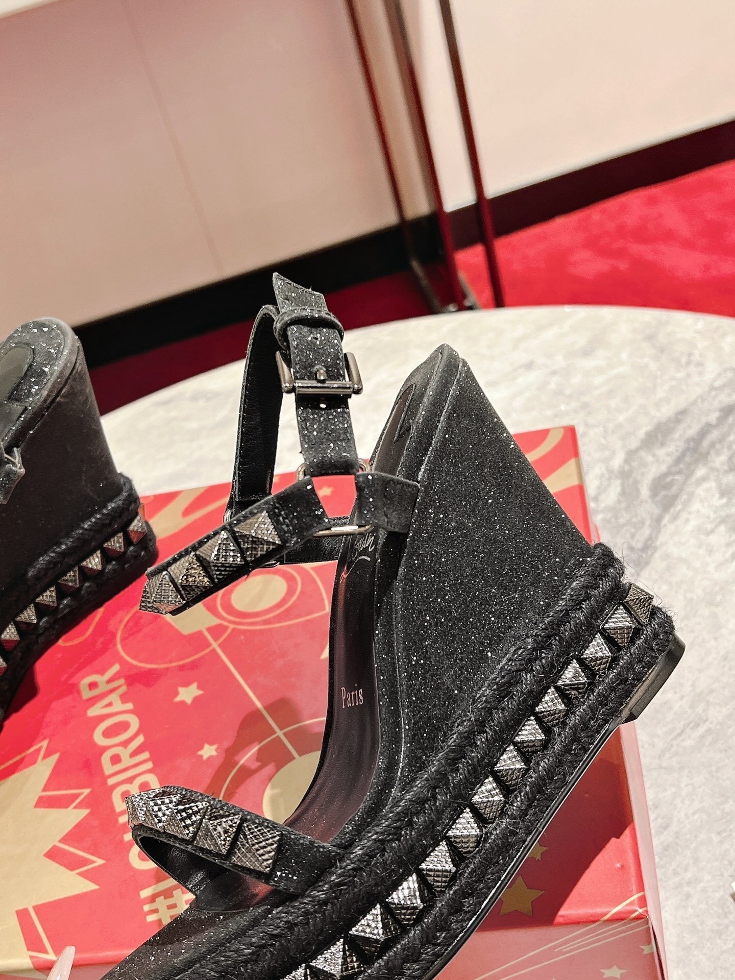 Dragons Bags - High-Quality Designer Products for You - AFFORDABLE LUXURY HEELS - 8319