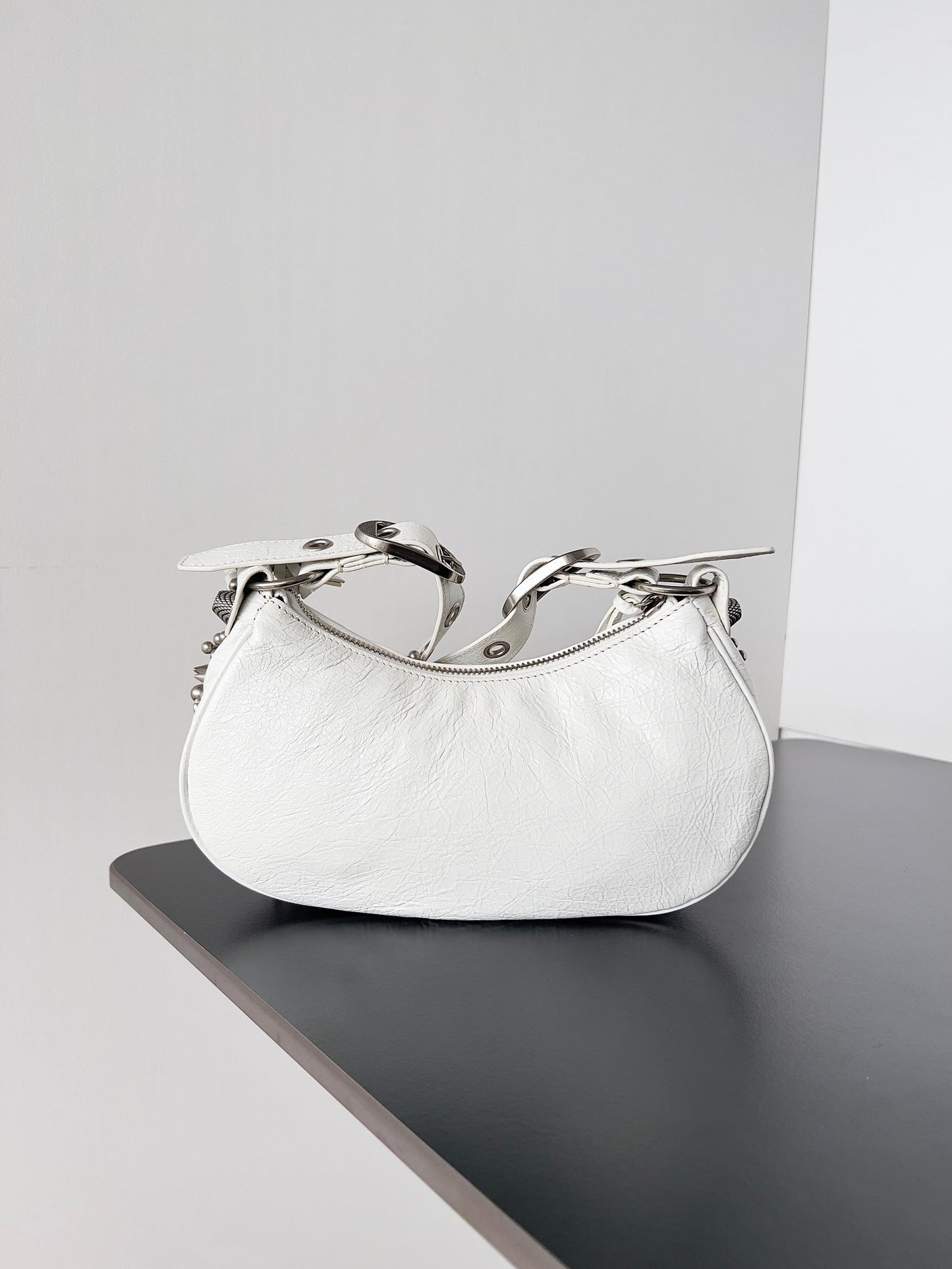 new-luxury-designer-bags-nm24358