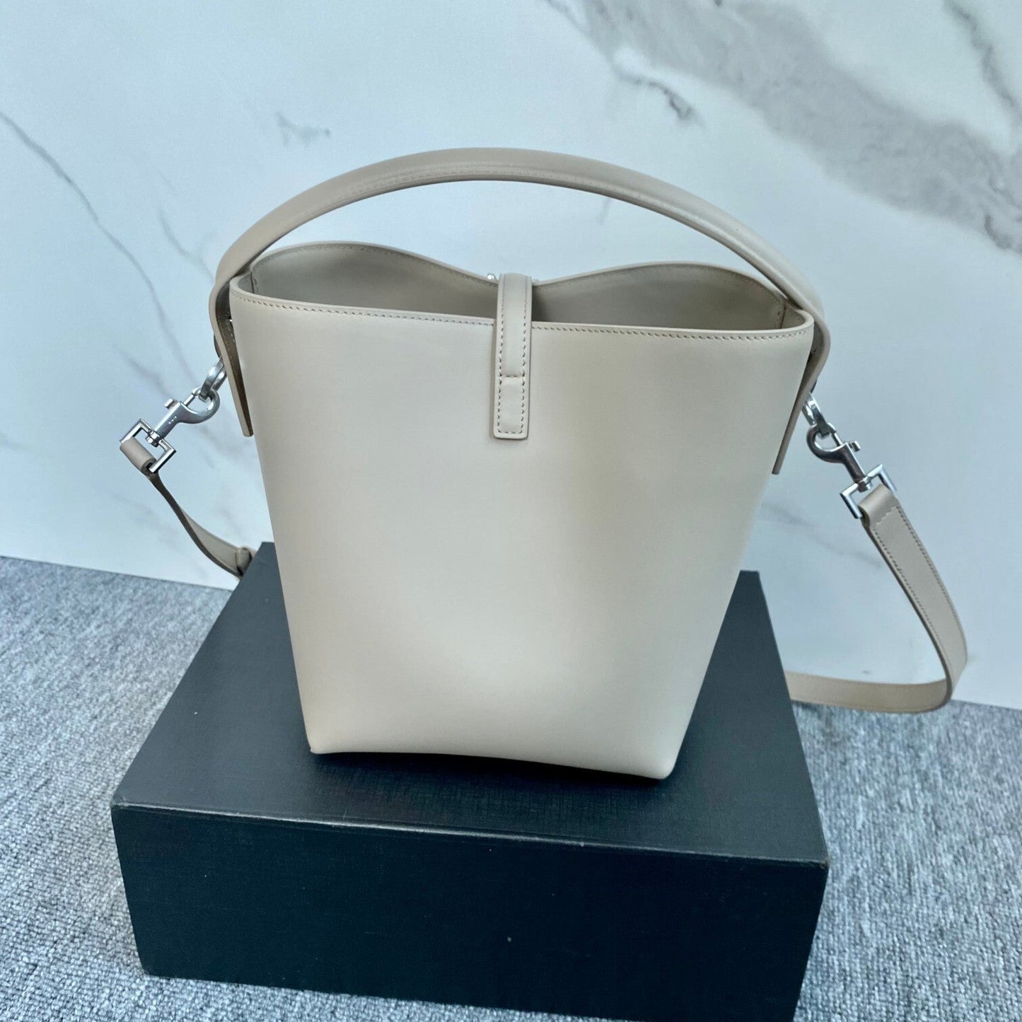 Dragons Bags - High-Quality Designer Products for You - AFFORDABLE LUXURY BAGS - 5879