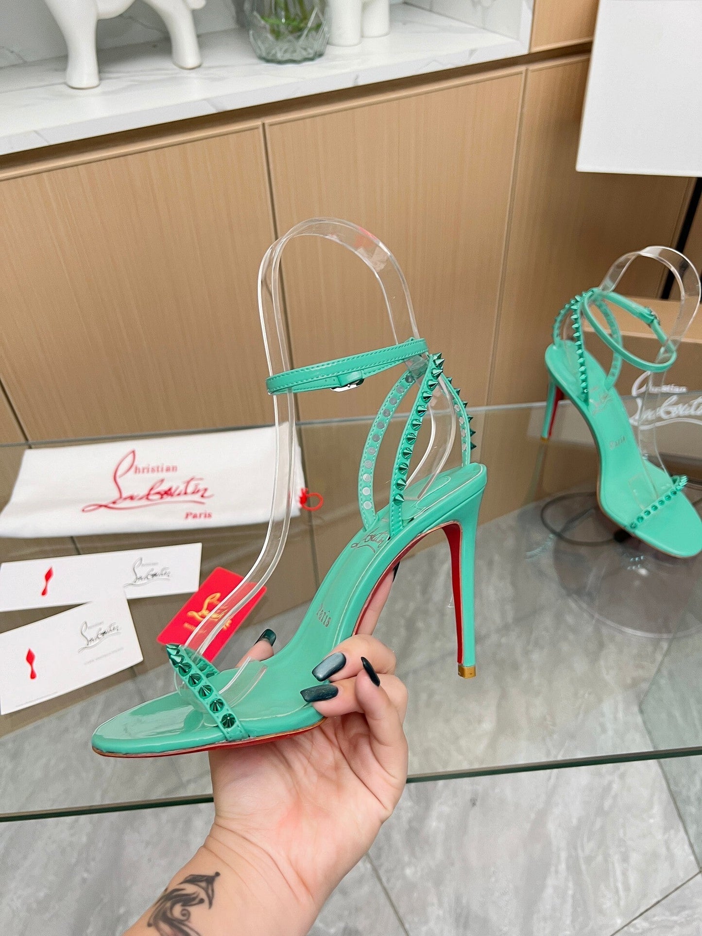 Dragons Bags - Best High-End Brands in One Place - AFFORDABLE LUXURY HEELS - 8081