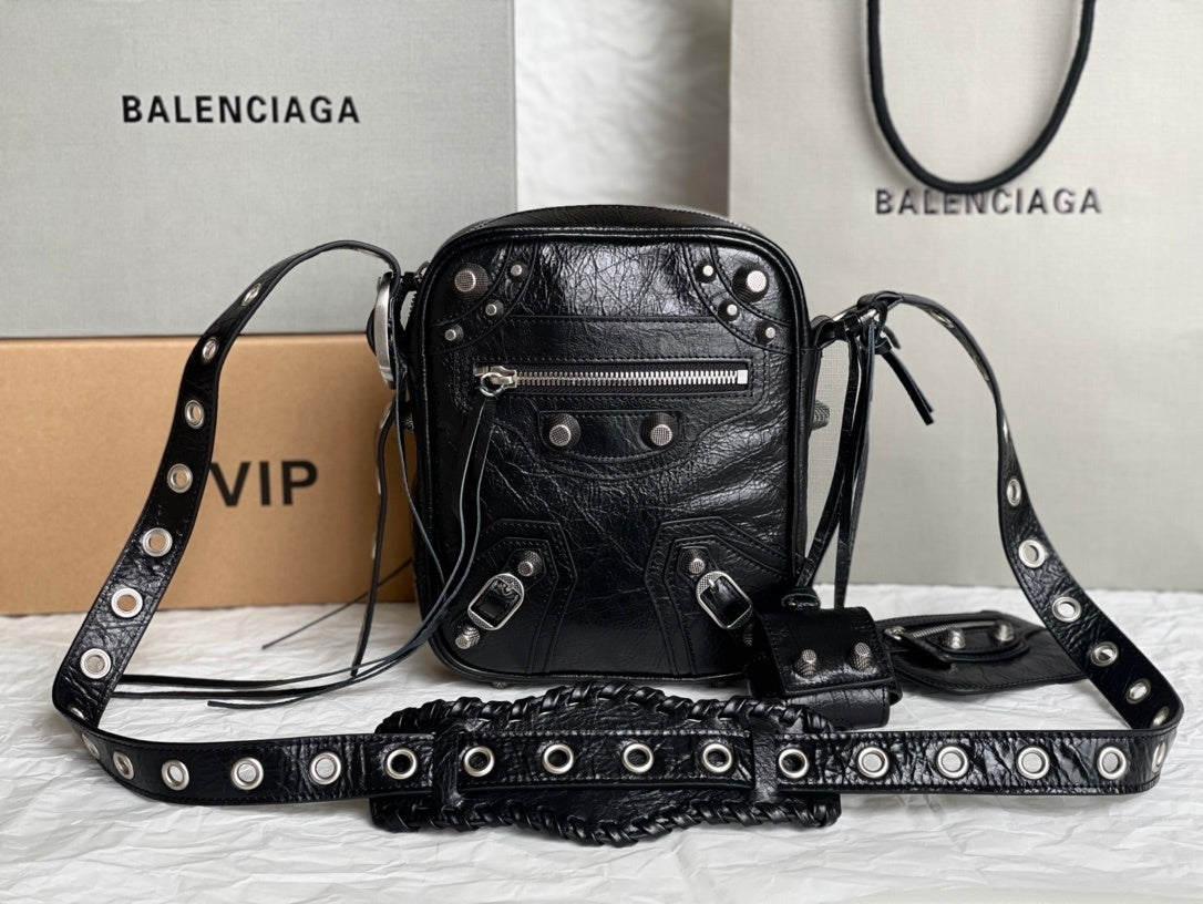 new-luxury-designer-bags-nm24439