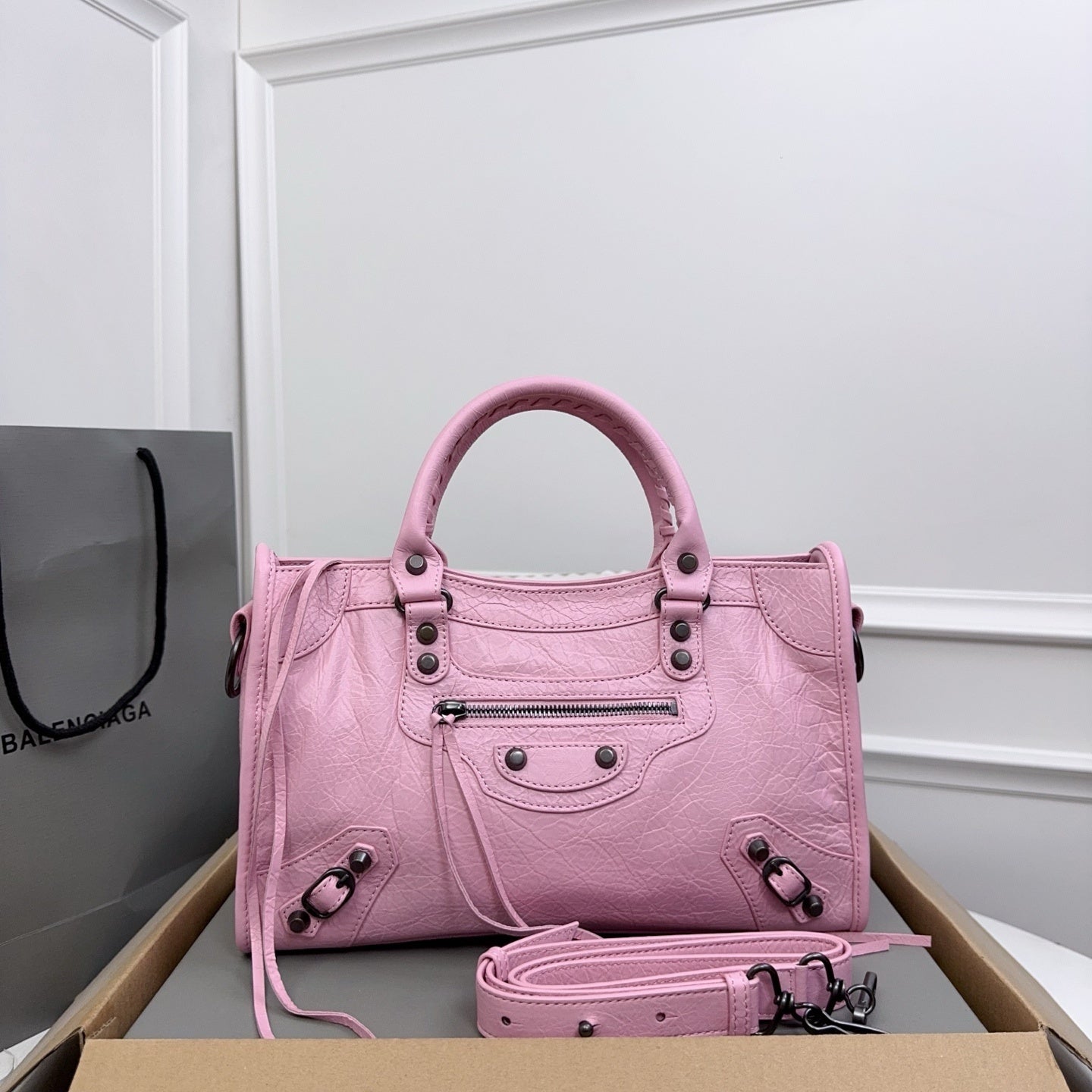 new-designer-premium-bags-nm24029