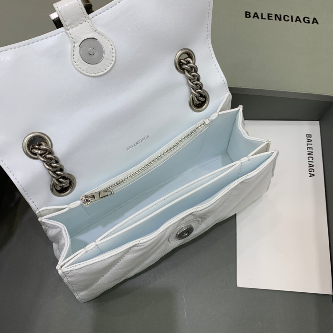 new-luxury-designer-bags-nm24332