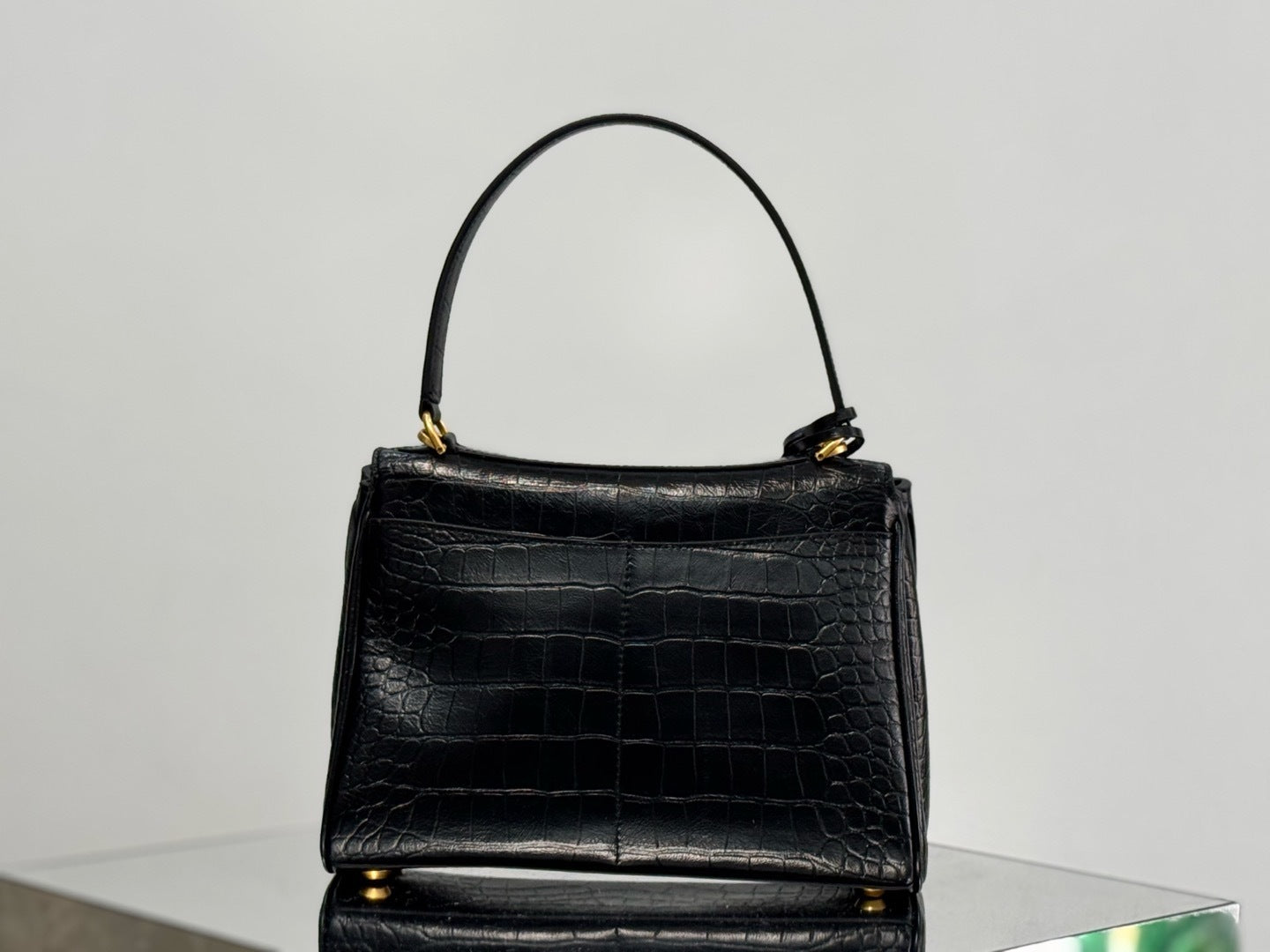 new-luxury-designer-bags-nm24403