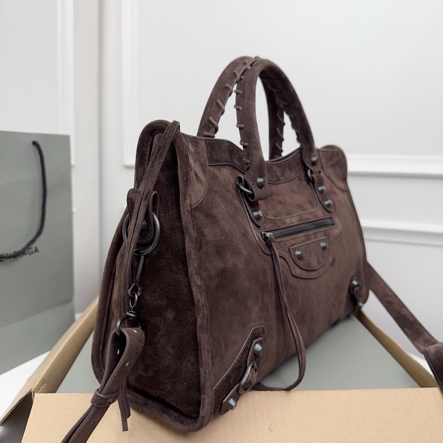 new-designer-premium-bags-nm24024