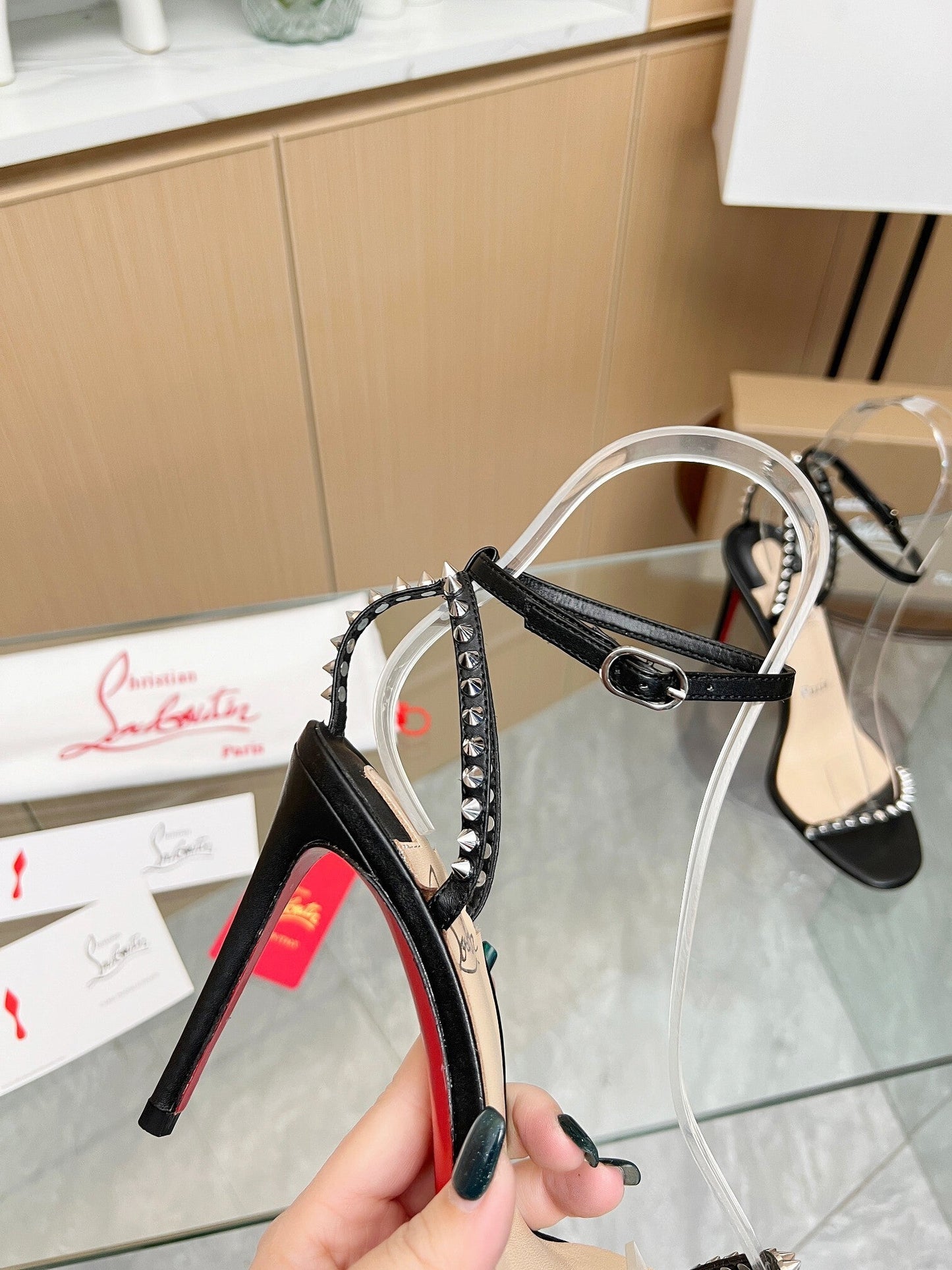 Dragons Bags - Best High-End Brands in One Place - AFFORDABLE LUXURY HEELS - 8077