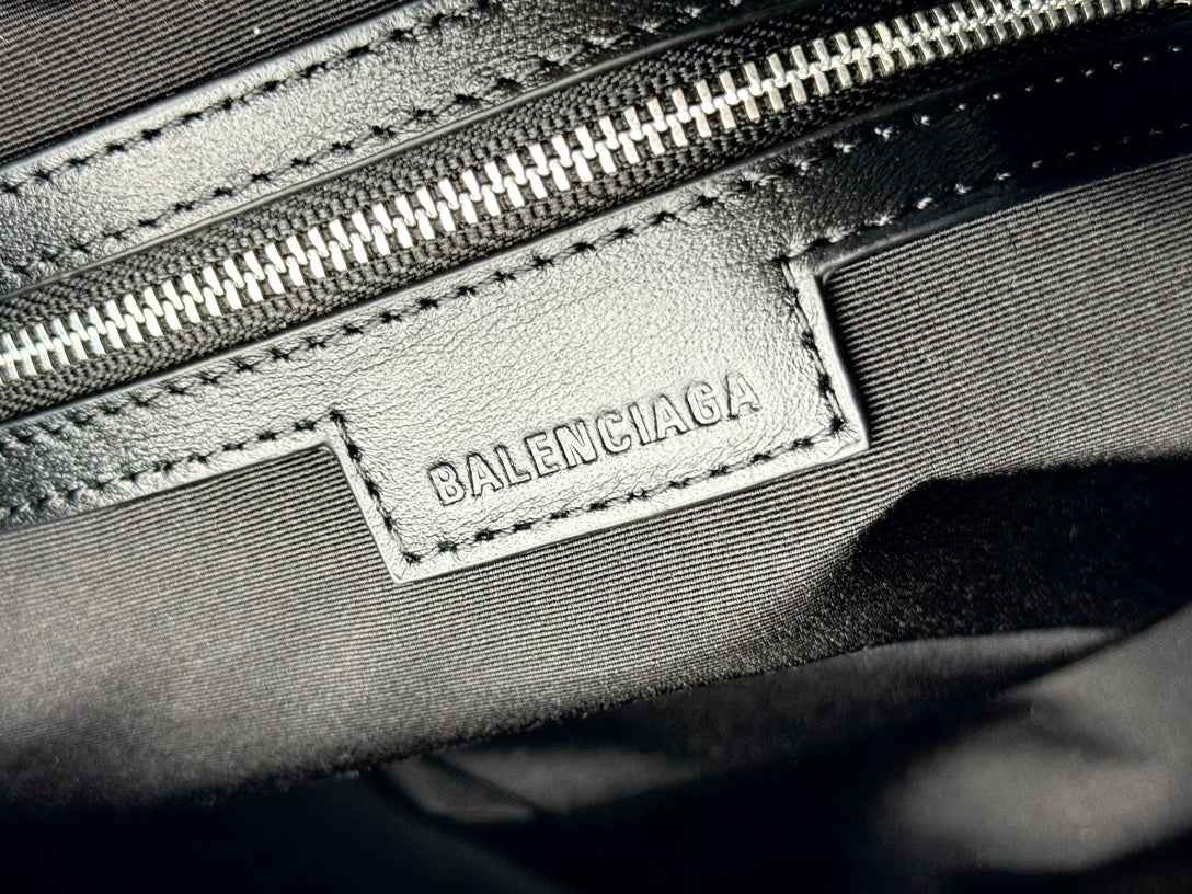 new-luxury-designer-bags-nm24415