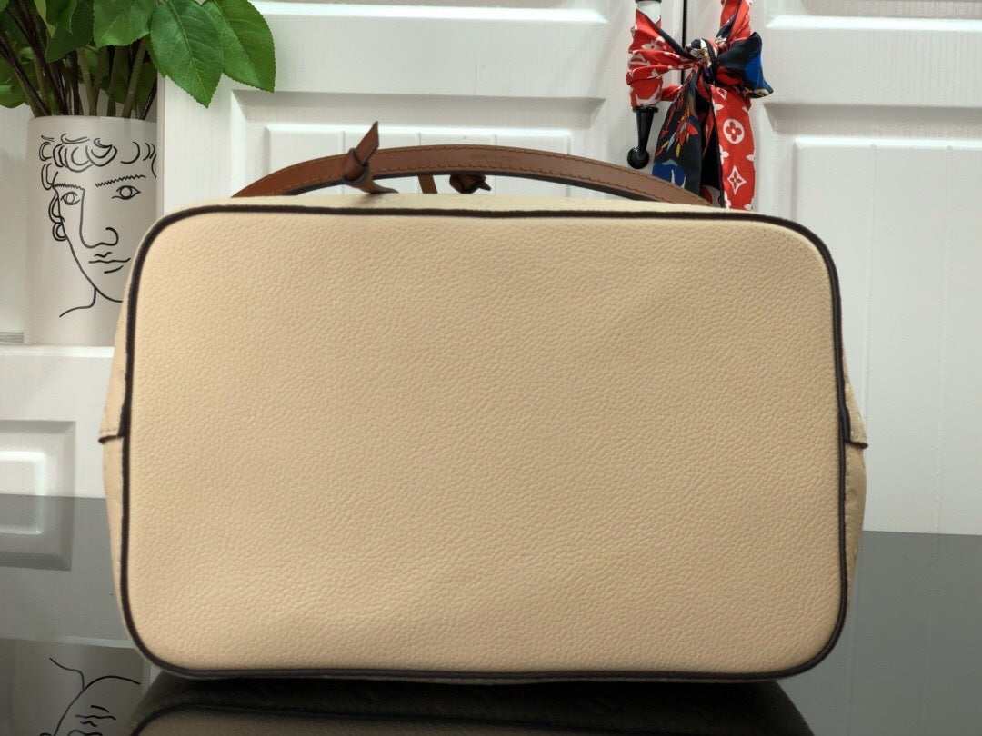 new-luxury-designer-bags-nm22051
