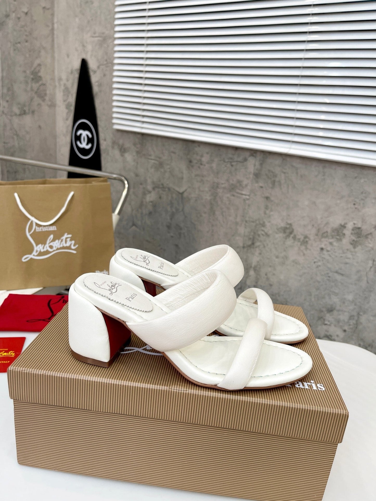 Dragons Bags - Premium Luxury Goods and Accessories - AFFORDABLE LUXURY HEELS - 7994