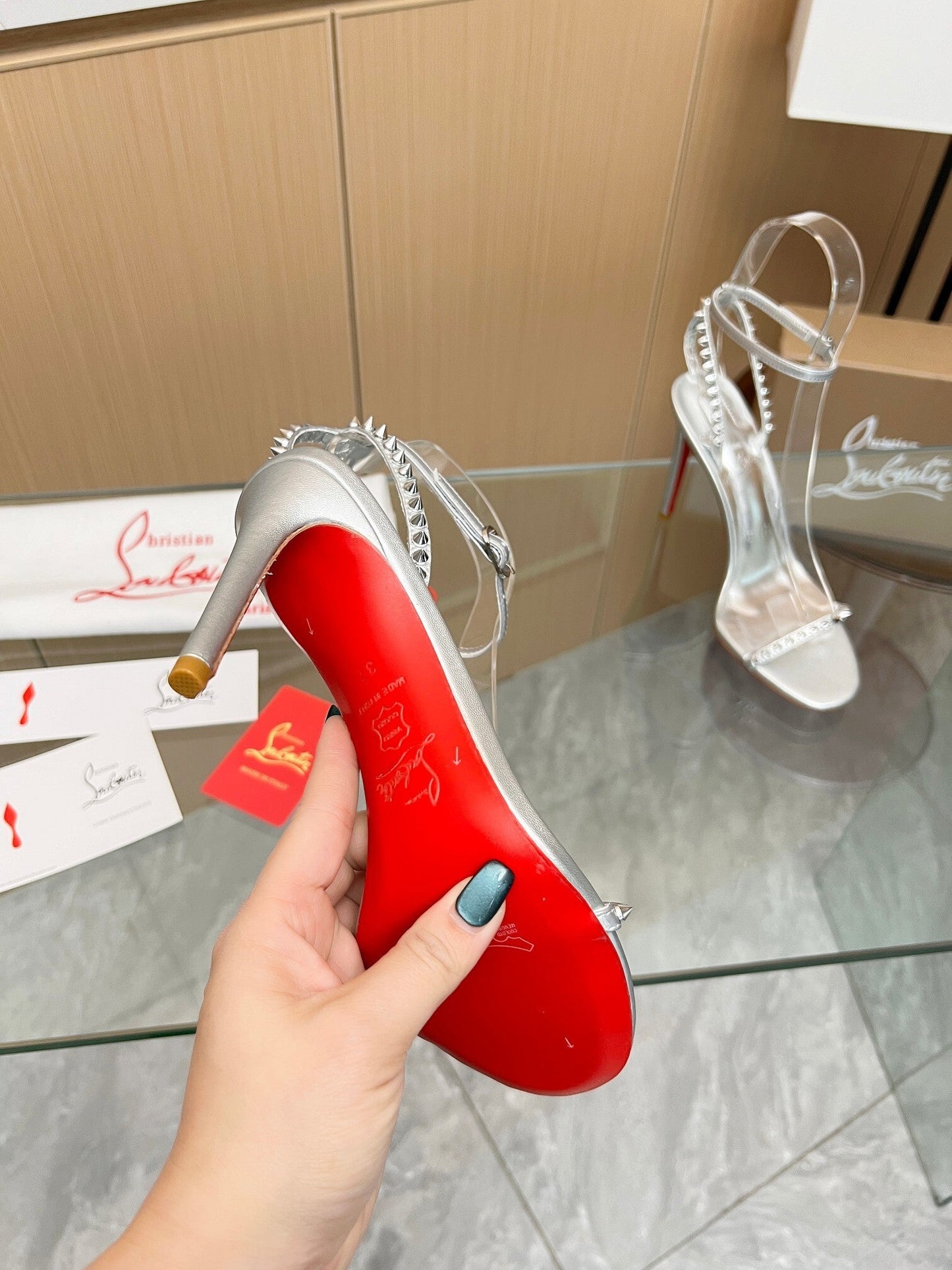 Dragons Bags - Best High-End Brands in One Place - AFFORDABLE LUXURY HEELS - 8065