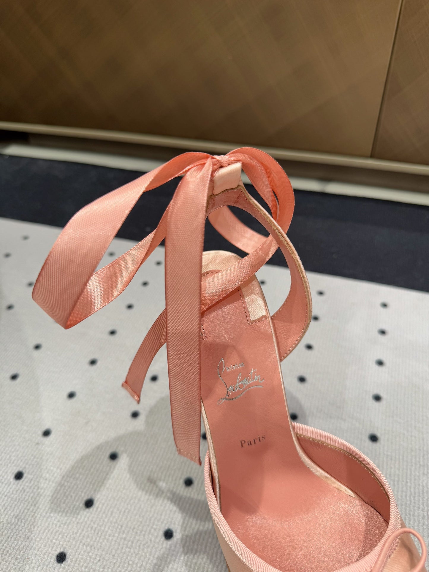 Dragons Bags - High-Quality Designer Products for You - AFFORDABLE LUXURY HEELS - 8219