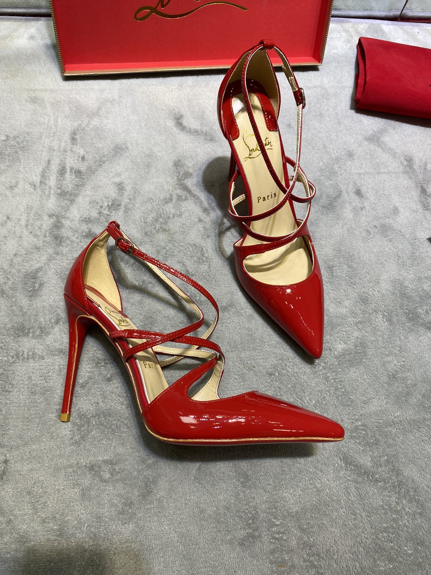 Dragons Bags - High-Quality Designer Products for You - AFFORDABLE LUXURY HEELS - 7951