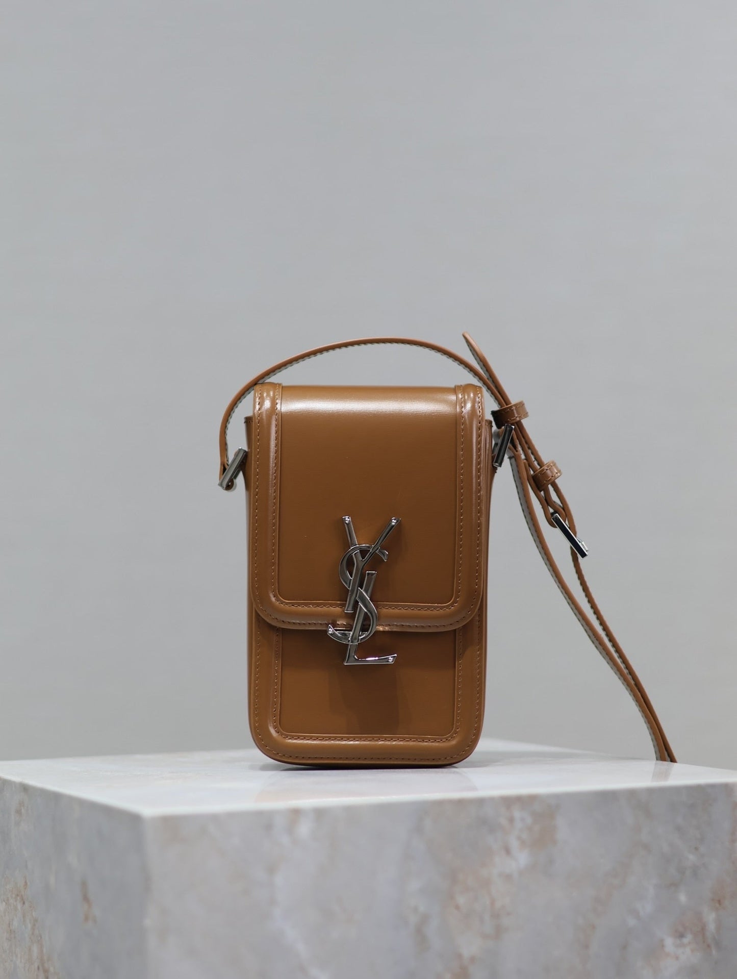 Dragons Bags - High-Quality Designer Products for You - AFFORDABLE LUXURY BAGS - 5947