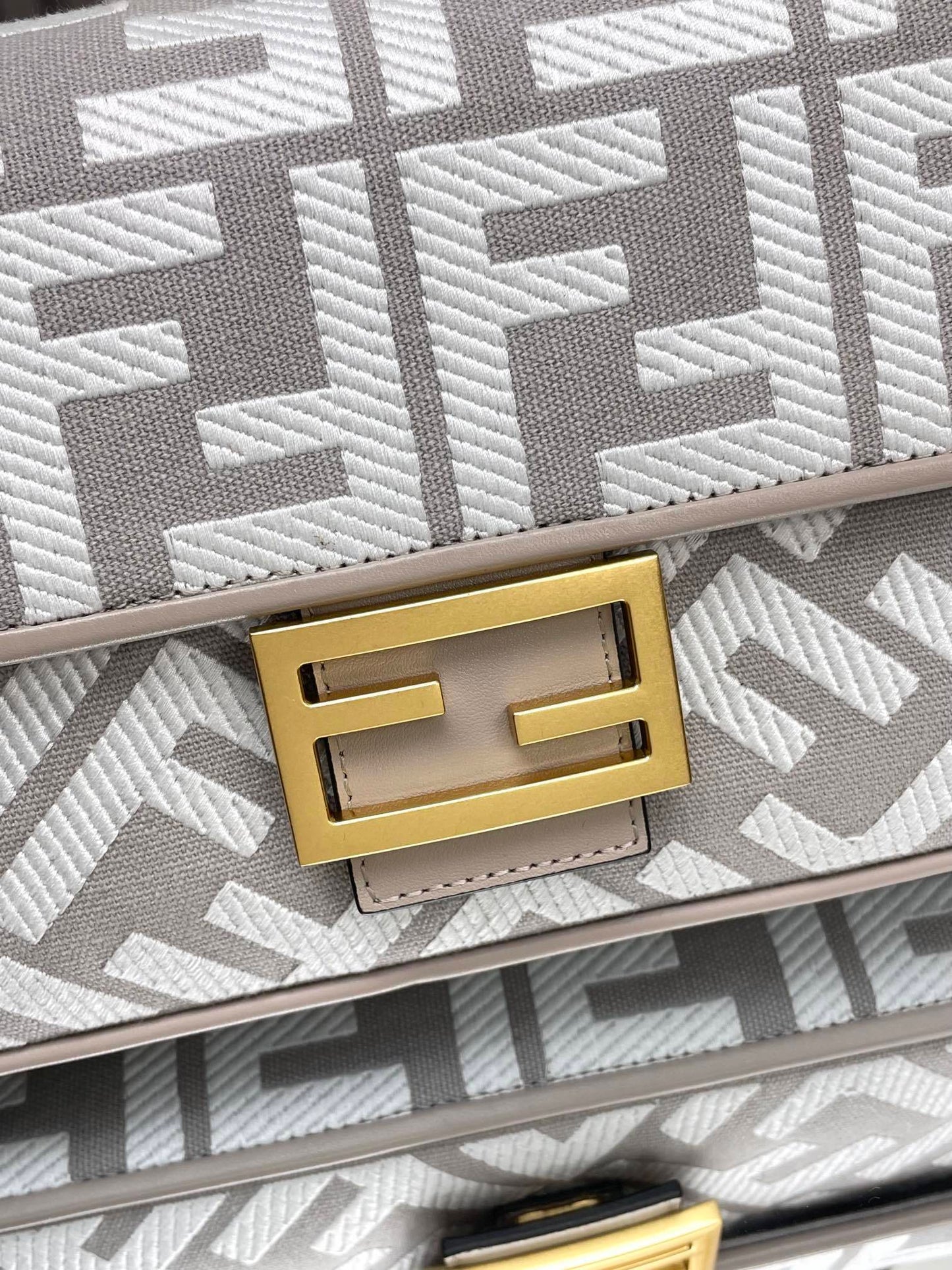 Dragons Bags - Best High-End Brands in One Place - AFFORDABLE LUXURY BAGS - 19284